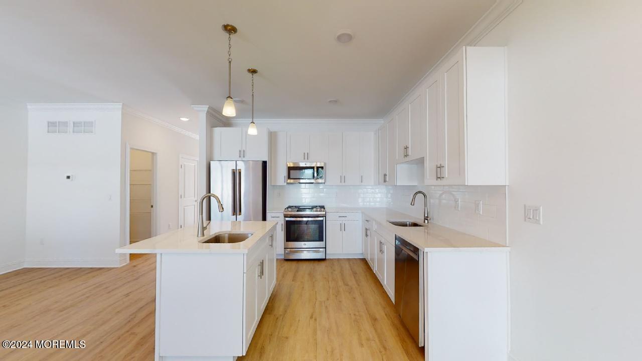 221 Brighton Avenue 302