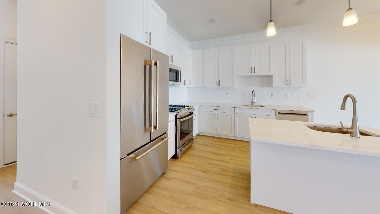 221 Brighton Avenue 302