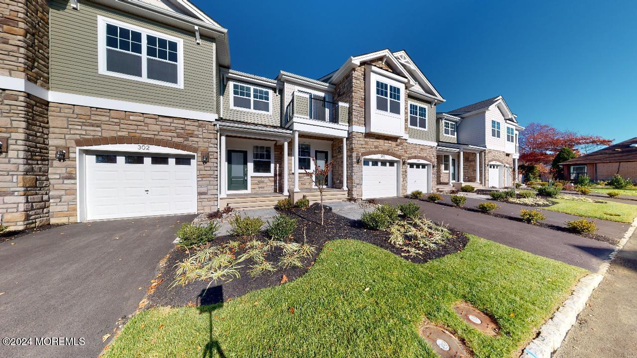 221 Brighton Avenue 302