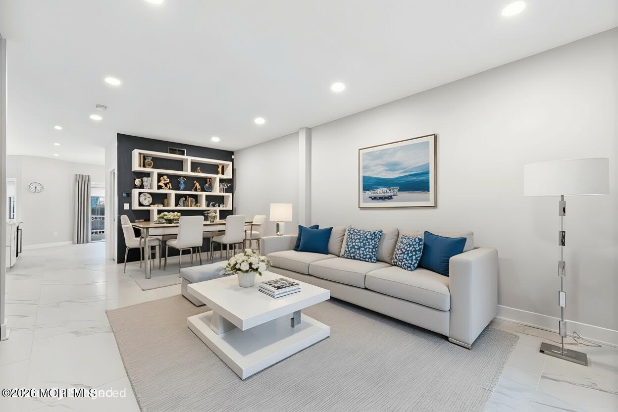 17 Riviera Drive