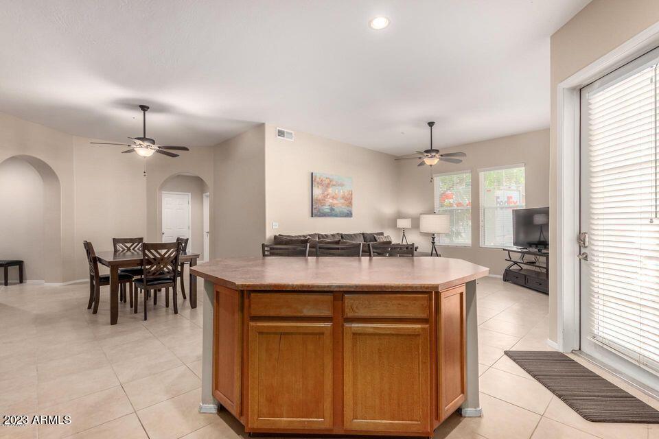 14575 W MOUNTAIN VIEW Boulevard, 10102