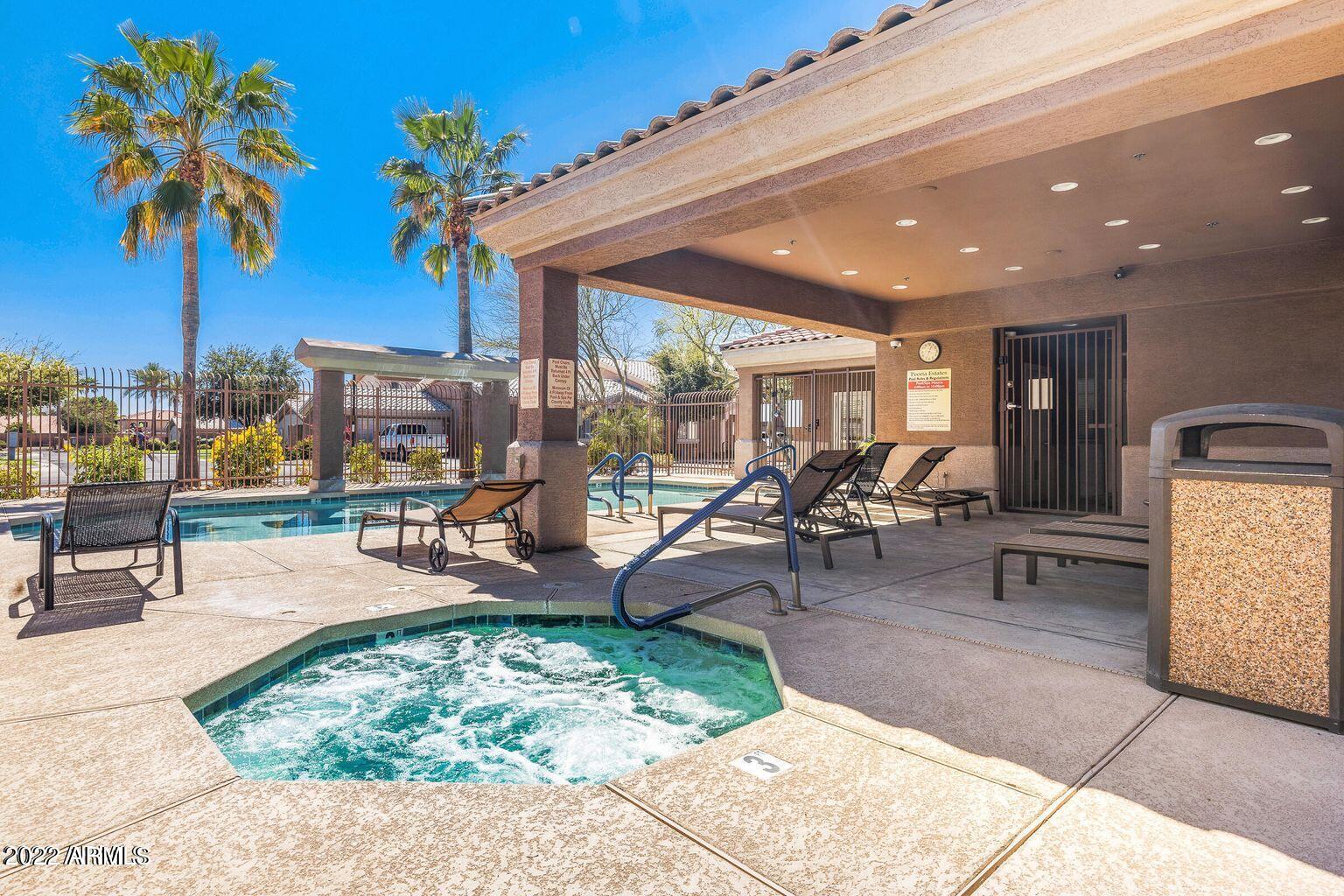 15593 N HIDDEN VALLEY Lane