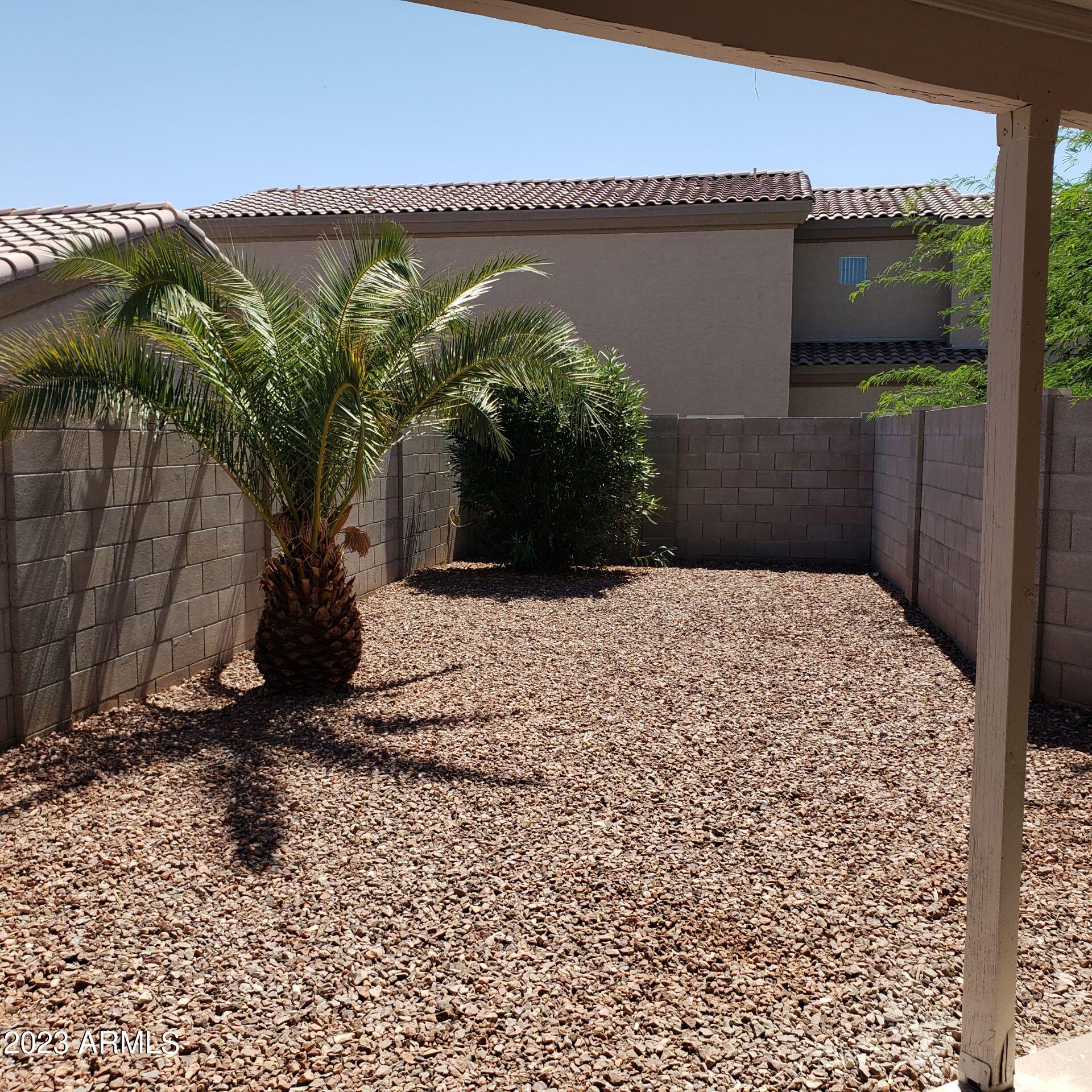 15593 N HIDDEN VALLEY Lane