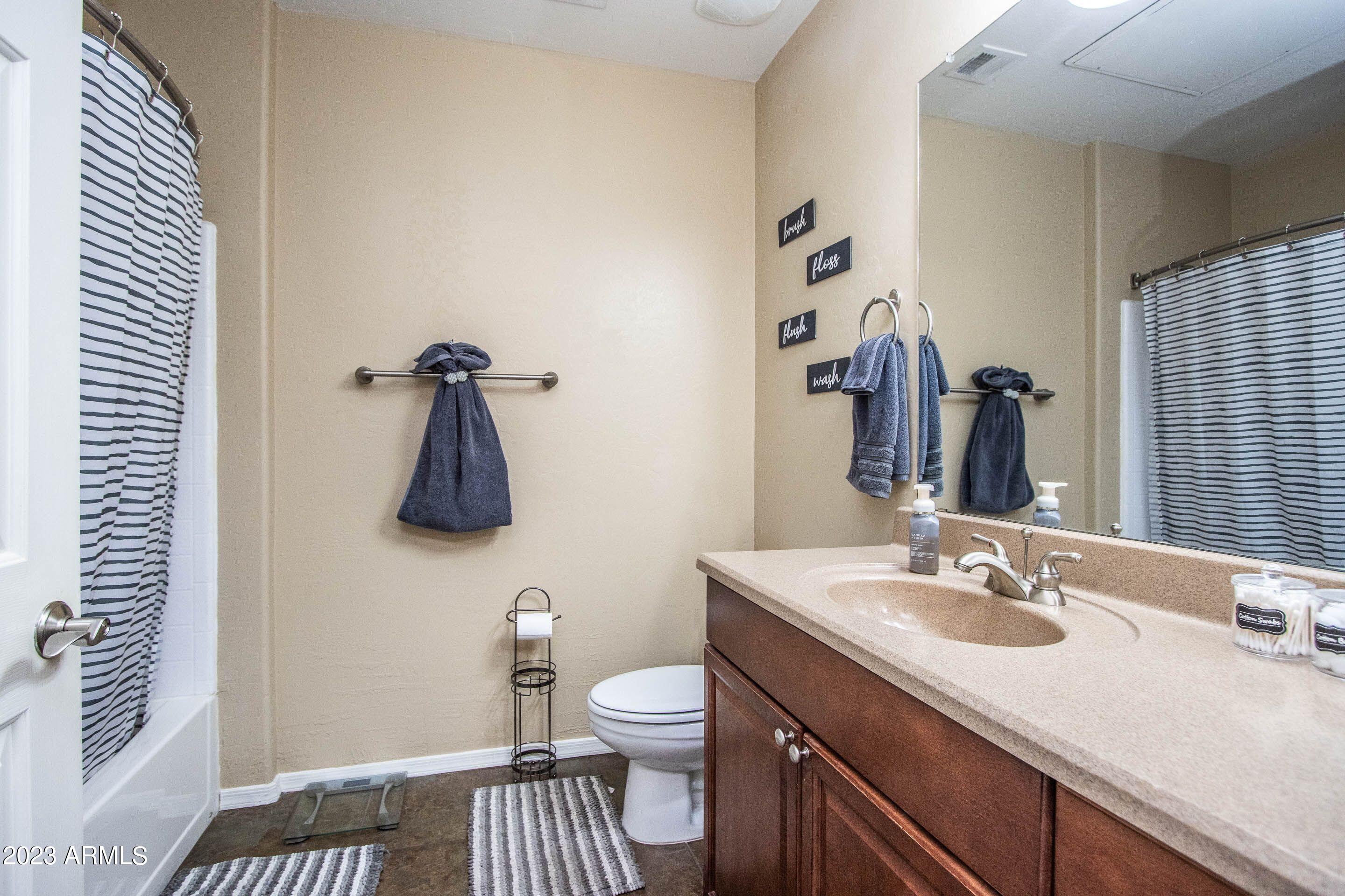 14575 W MOUNTAIN VIEW Boulevard, 11314