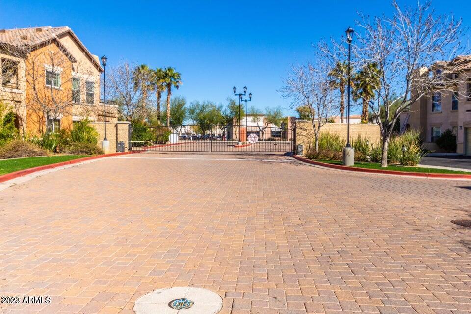 14575 W MOUNTAIN VIEW Boulevard, 11314