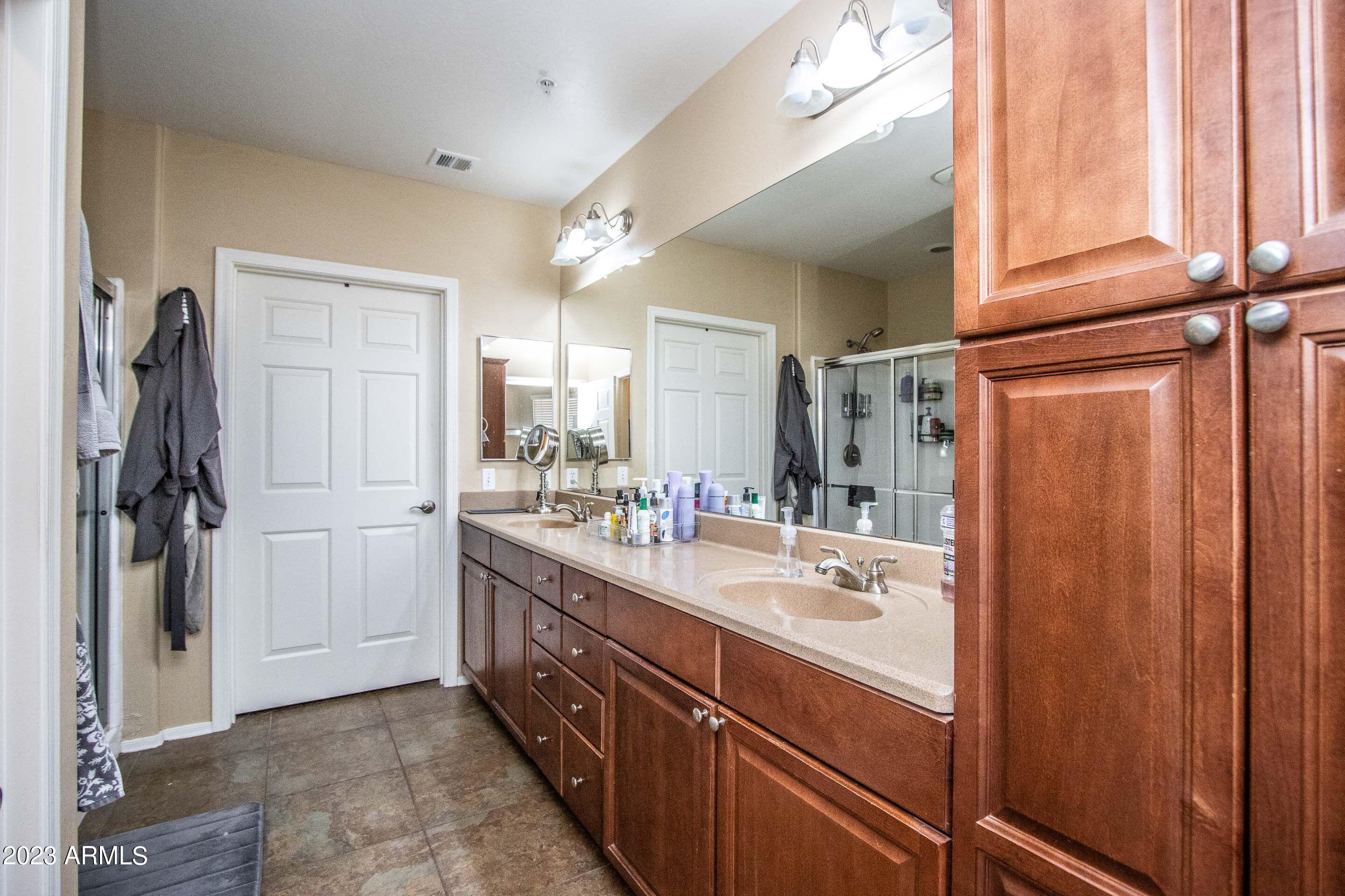 14575 W MOUNTAIN VIEW Boulevard, 11314