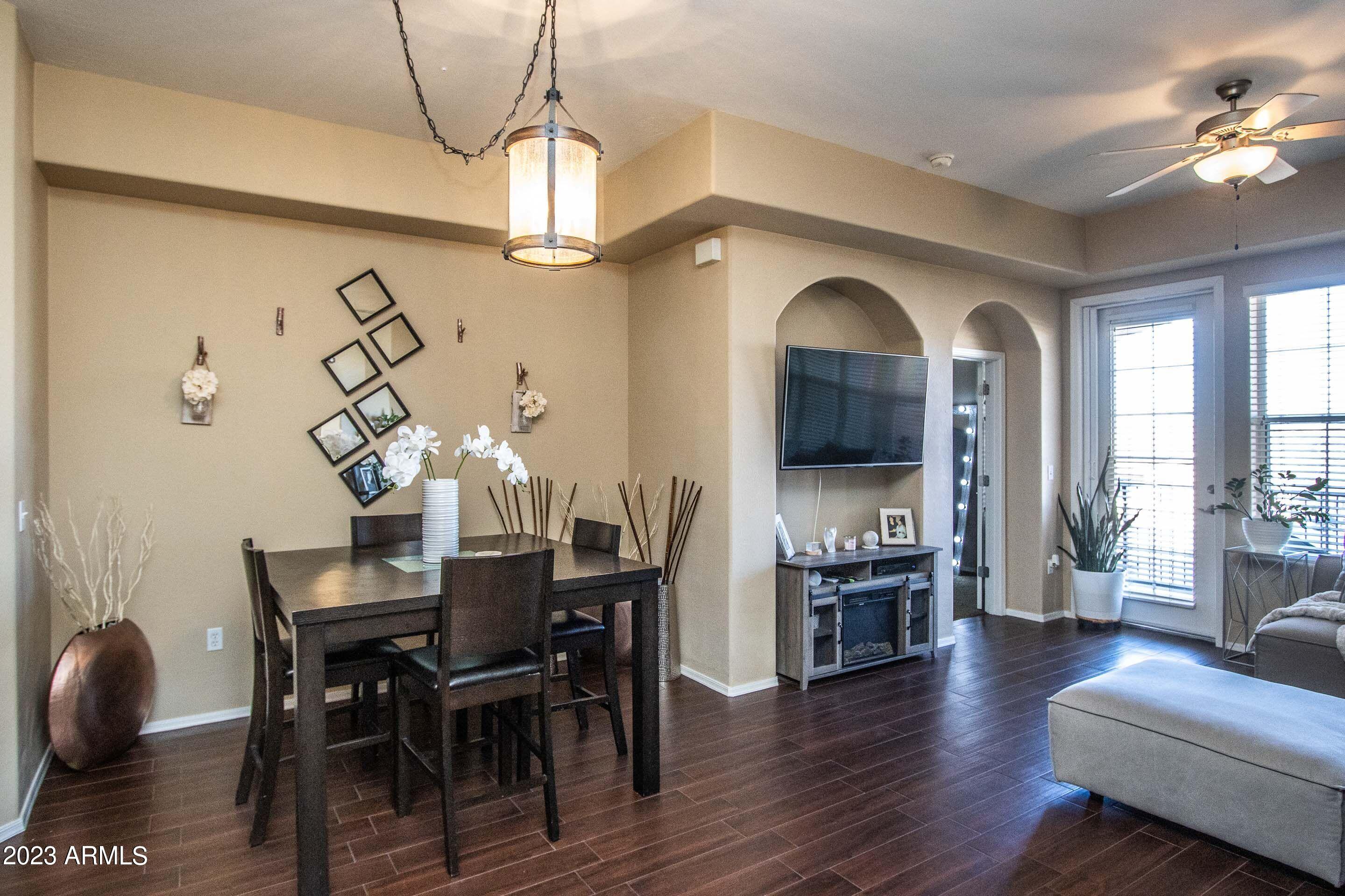 14575 W MOUNTAIN VIEW Boulevard, 11314