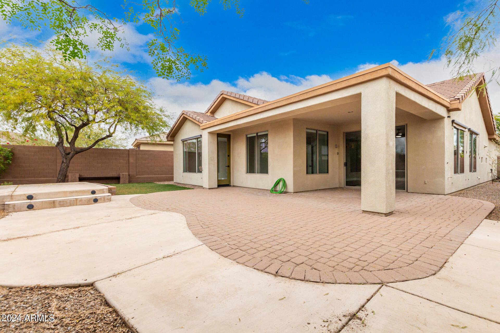2231 W Valhalla Court