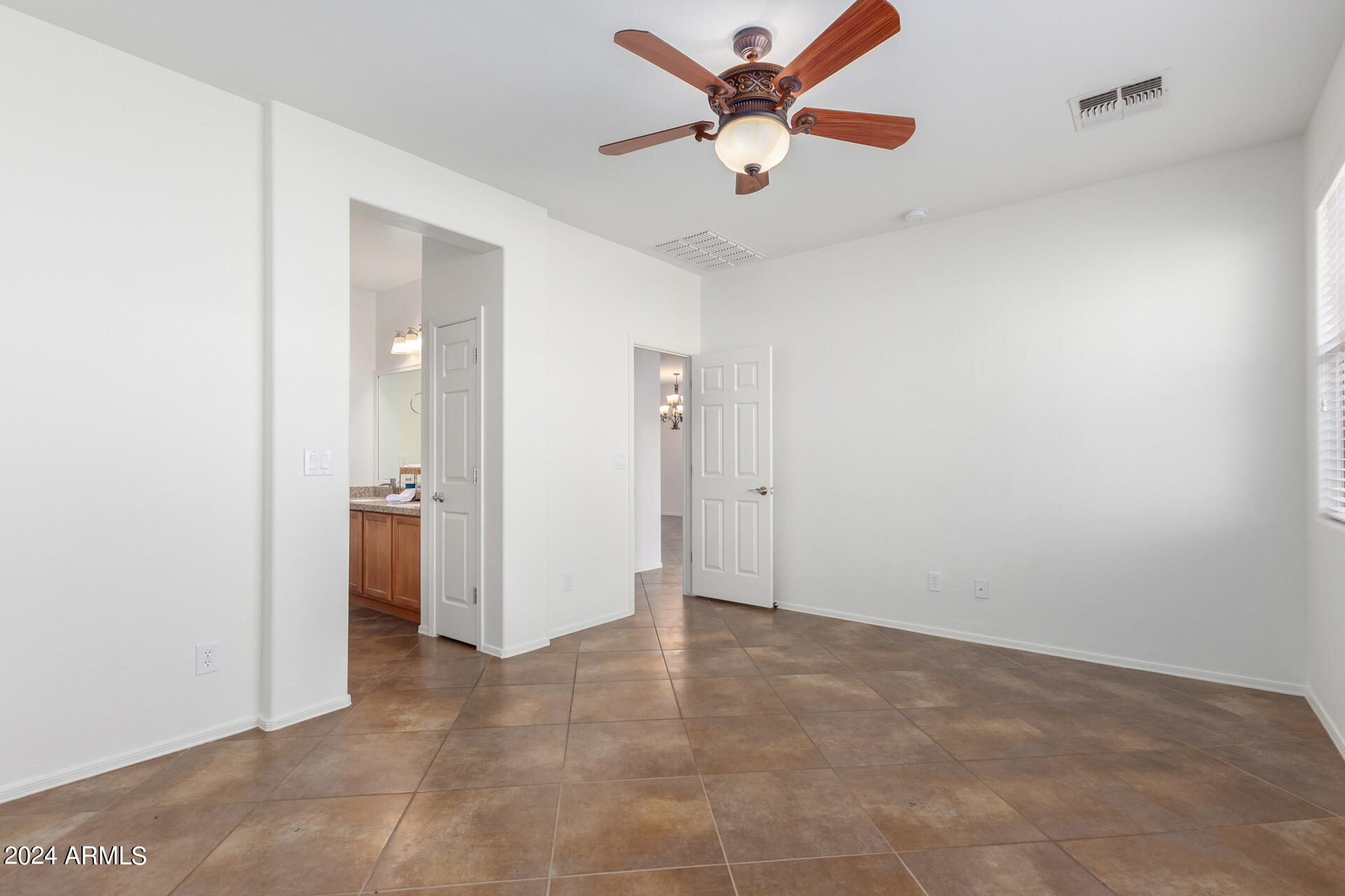 3826 W GHOST FLOWER Lane