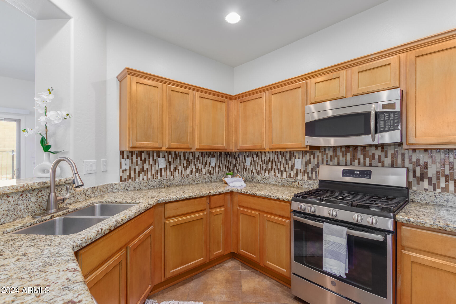 3826 W GHOST FLOWER Lane