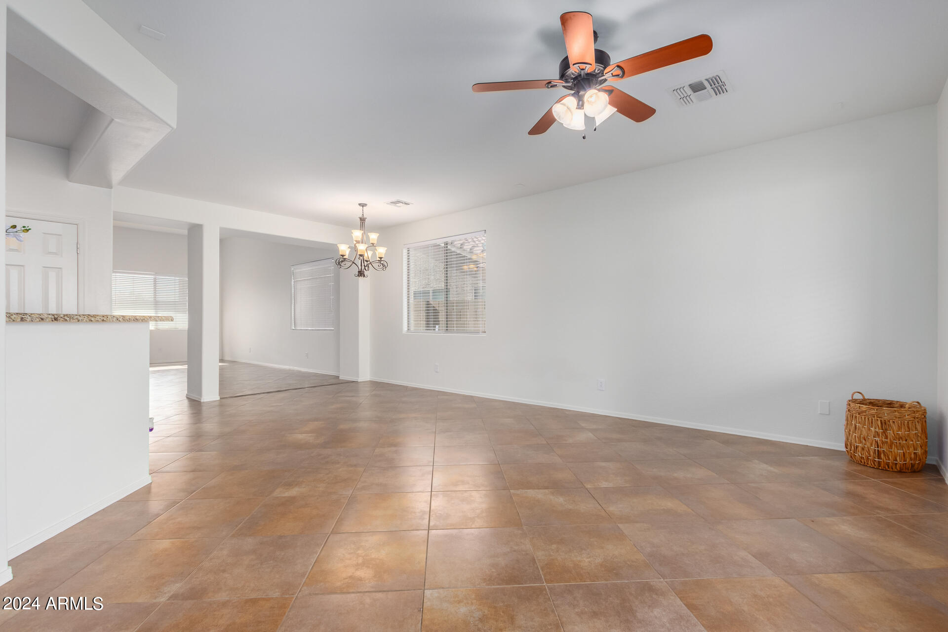 3826 W GHOST FLOWER Lane
