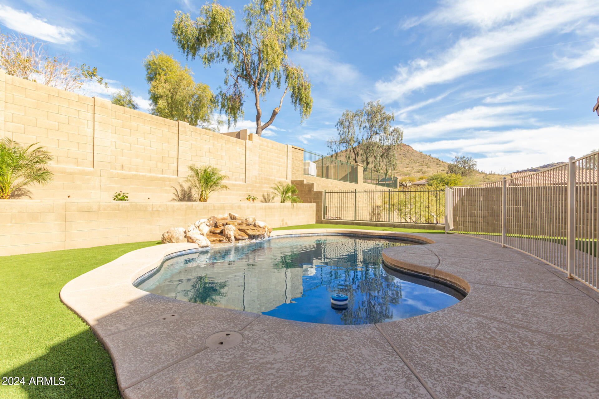 3826 W GHOST FLOWER Lane