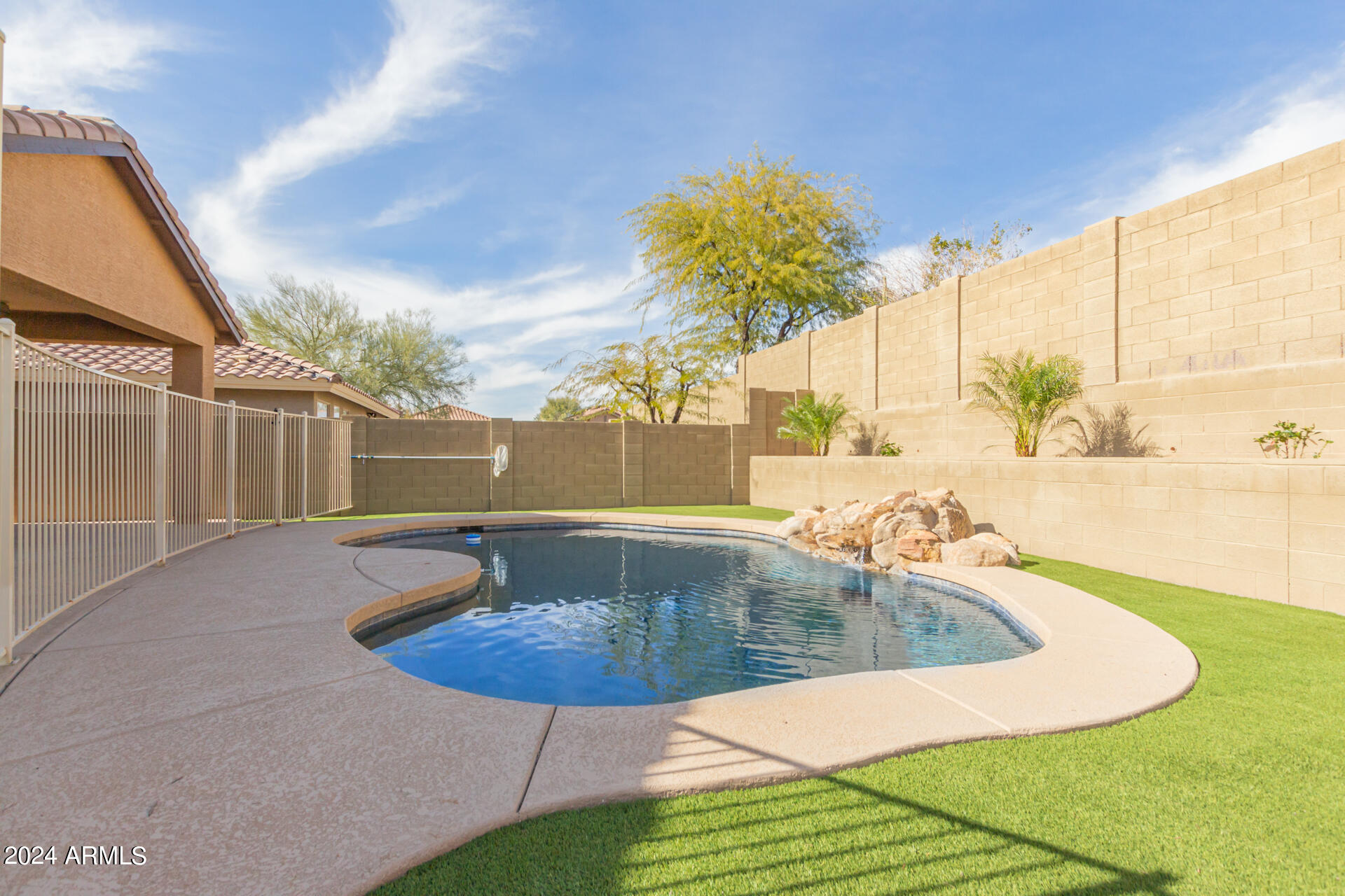 3826 W GHOST FLOWER Lane