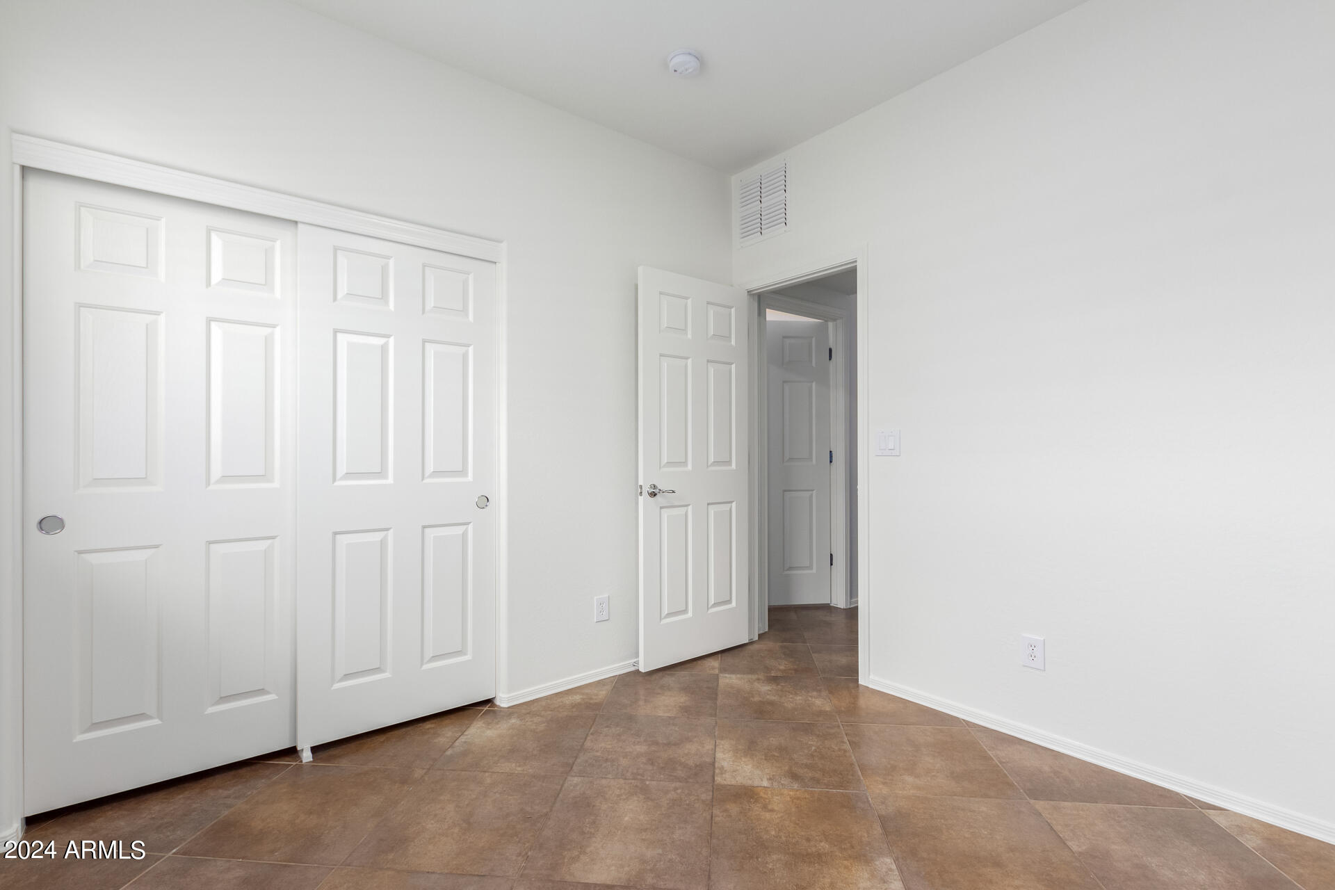 3826 W GHOST FLOWER Lane