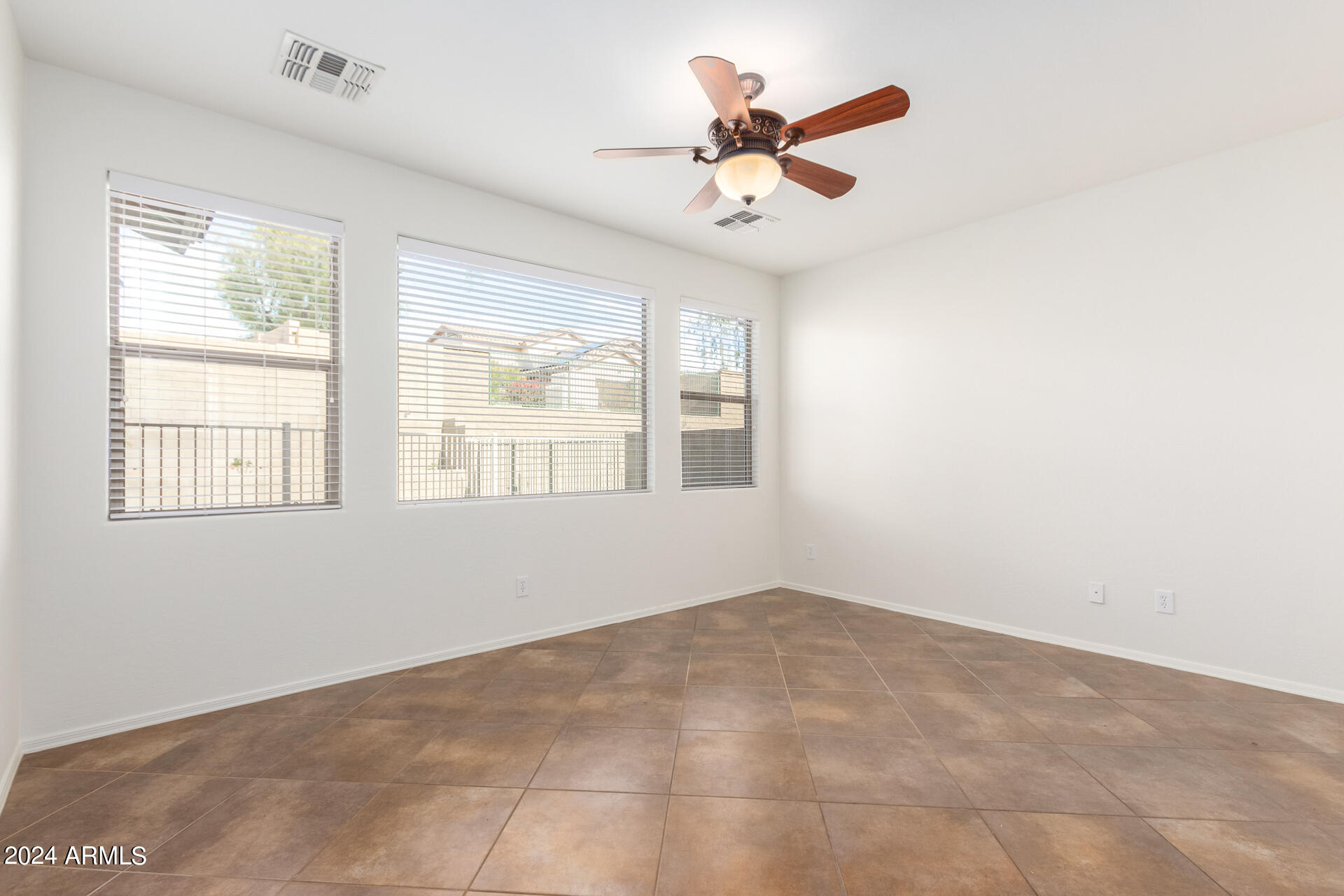 3826 W GHOST FLOWER Lane