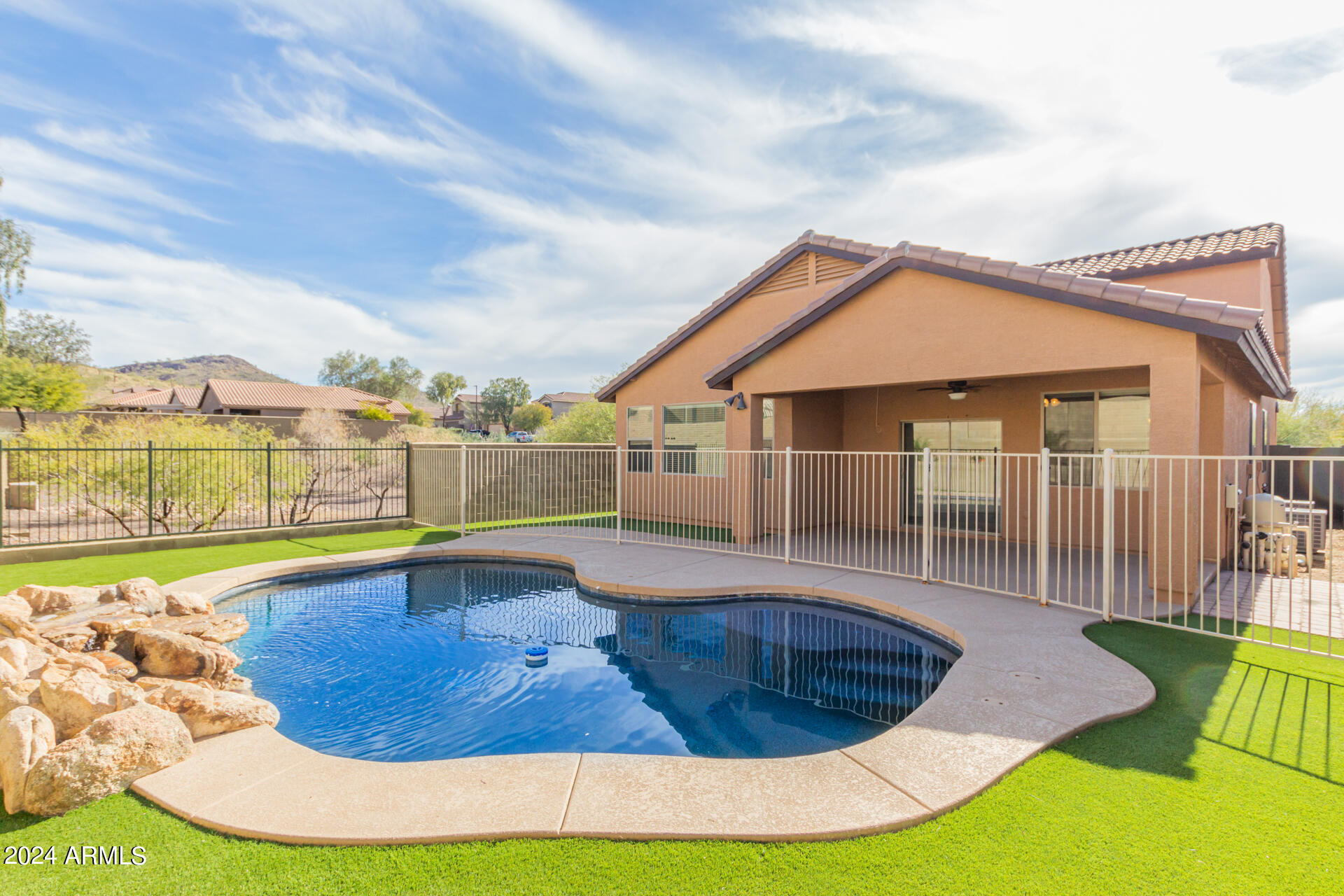 3826 W GHOST FLOWER Lane