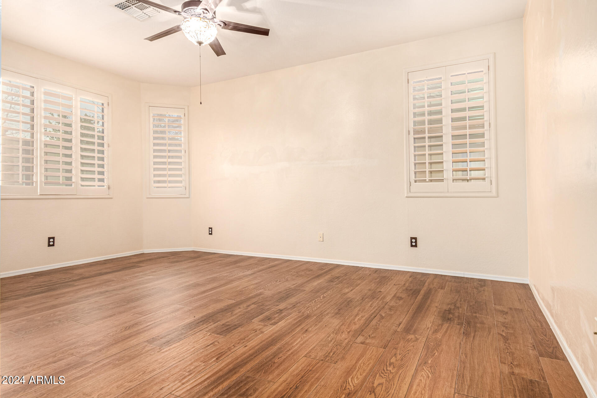 6830 W MORNING VISTA Drive