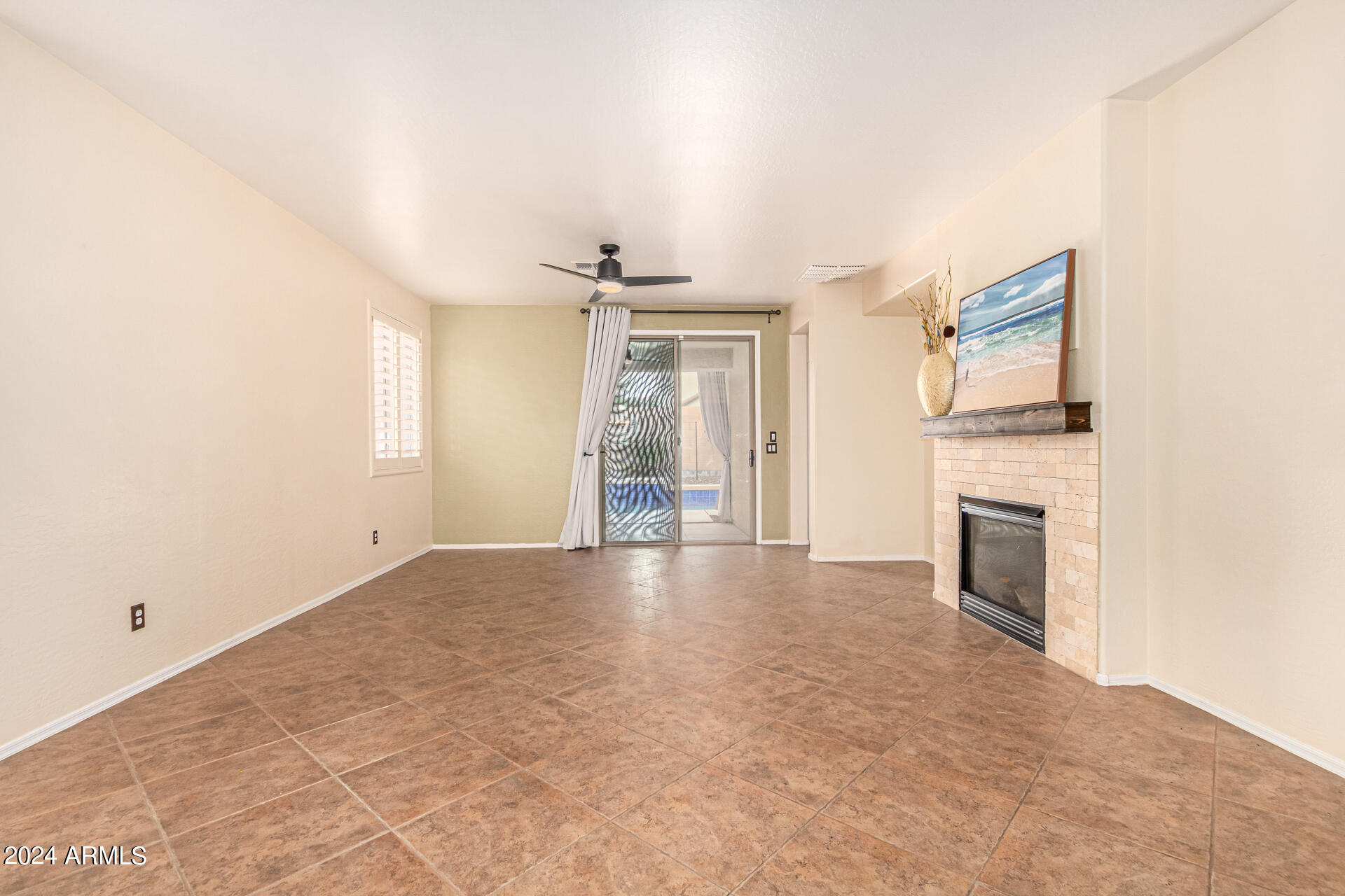 6830 W MORNING VISTA Drive