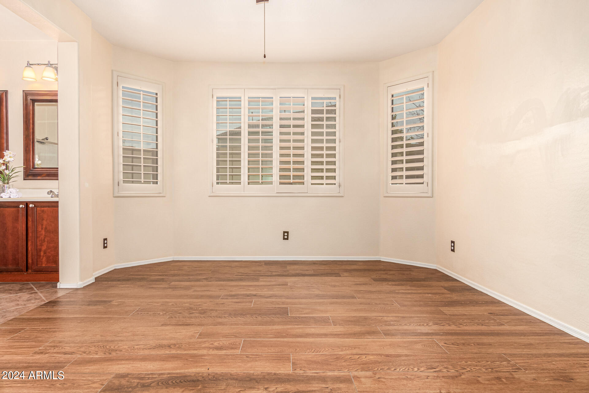 6830 W MORNING VISTA Drive