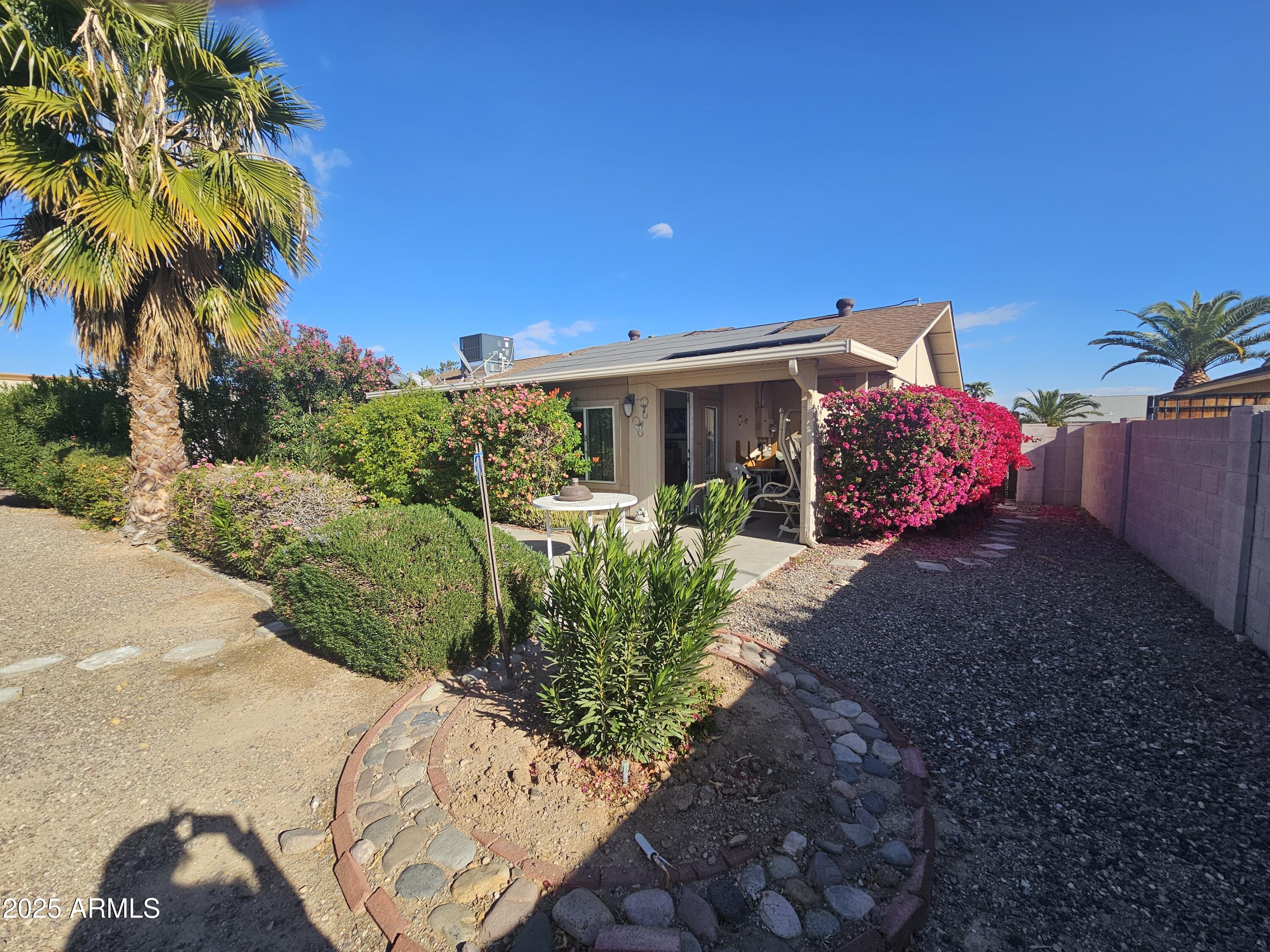 12226 N Lakeforest Drive