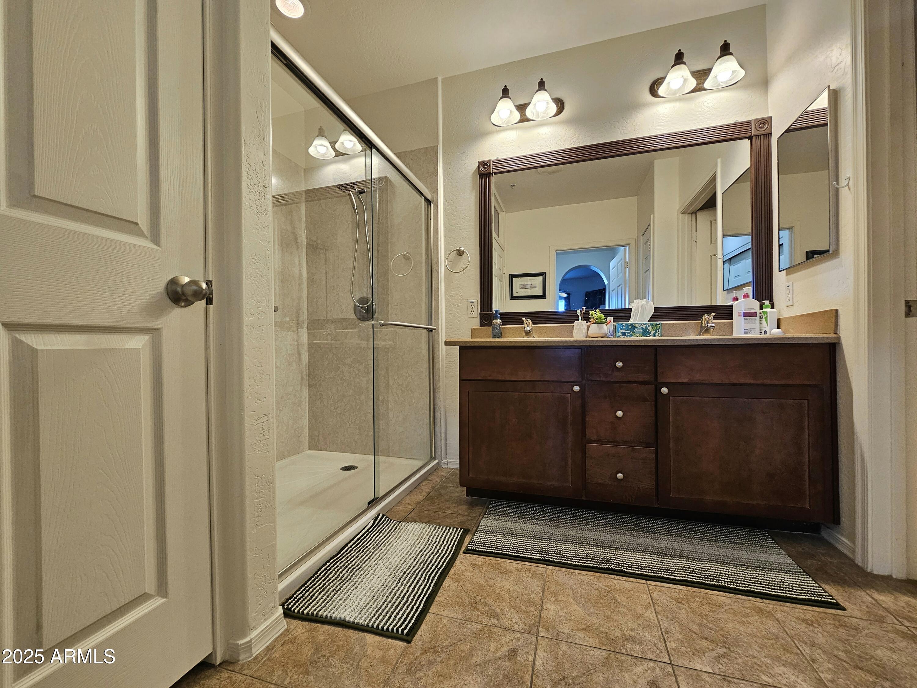 14575 W MOUNTAIN VIEW Boulevard, 11116