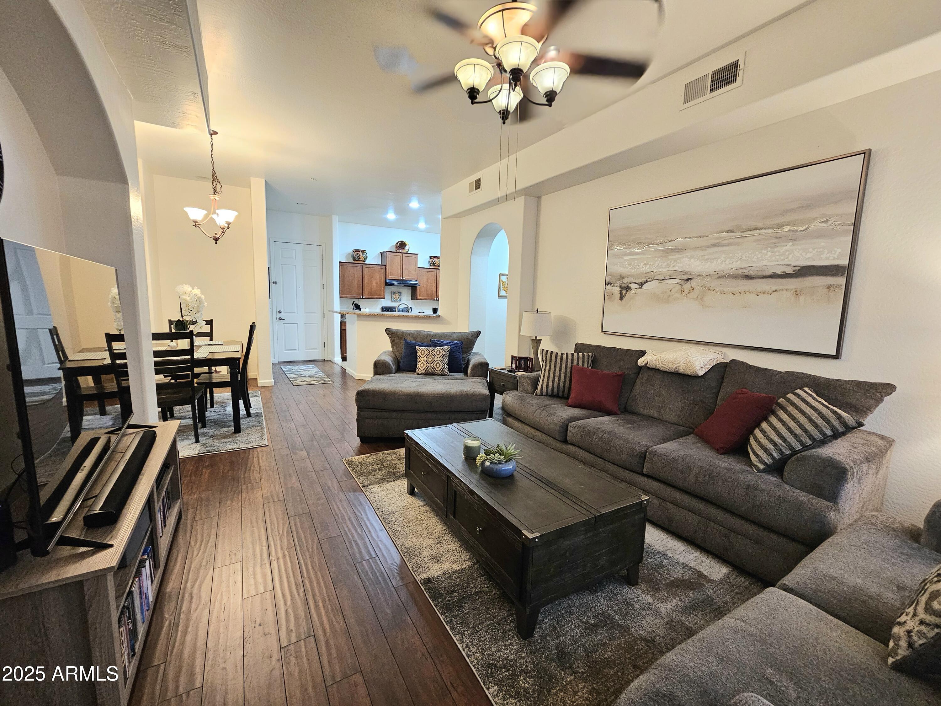 14575 W MOUNTAIN VIEW Boulevard, 11116
