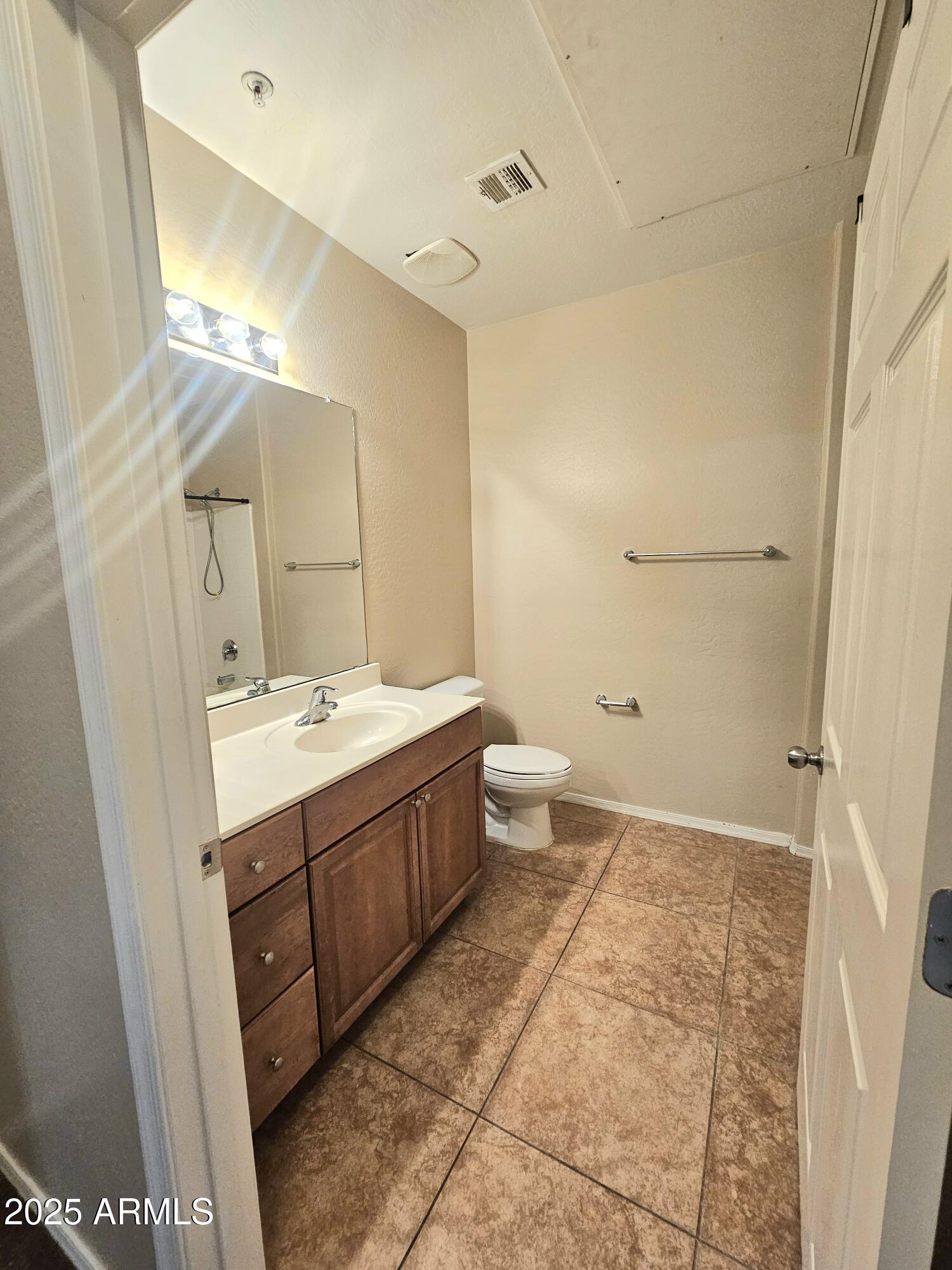 14575 W MOUNTAIN VIEW Boulevard, 10320
