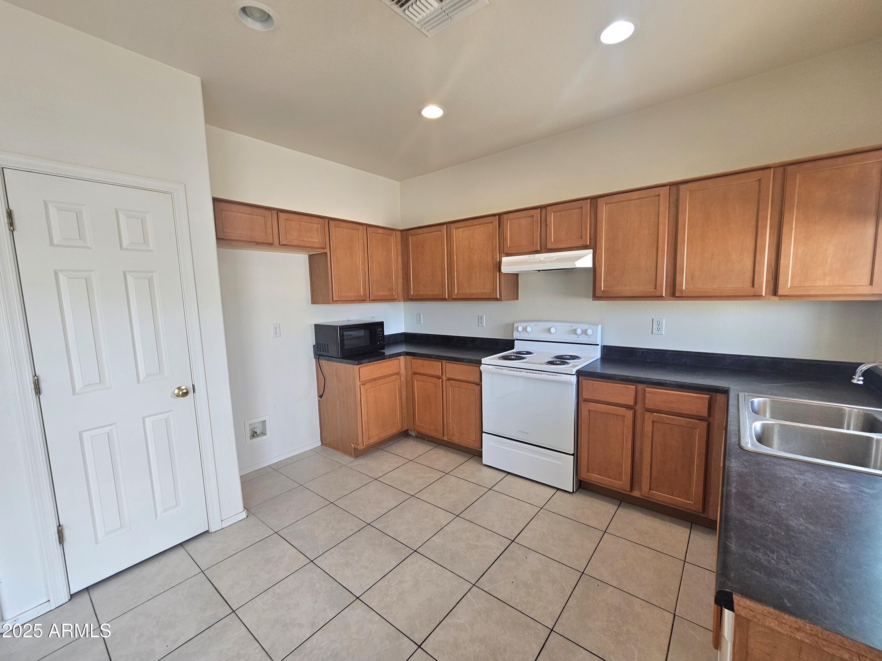 14536 W EVANS Drive