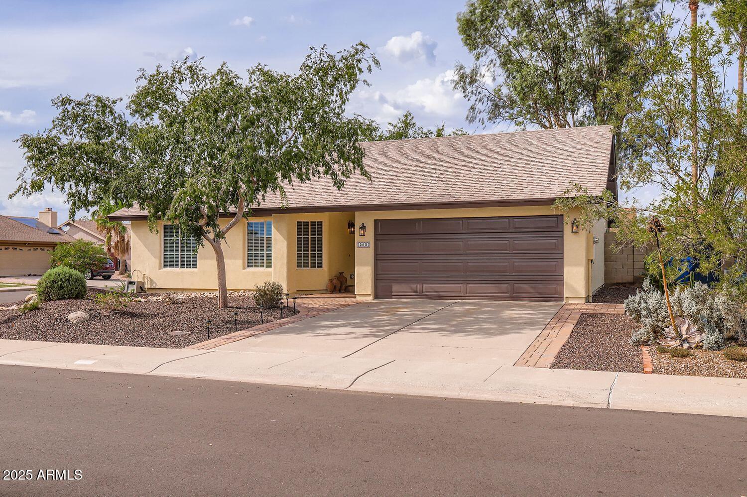 250 W PIUTE Avenue