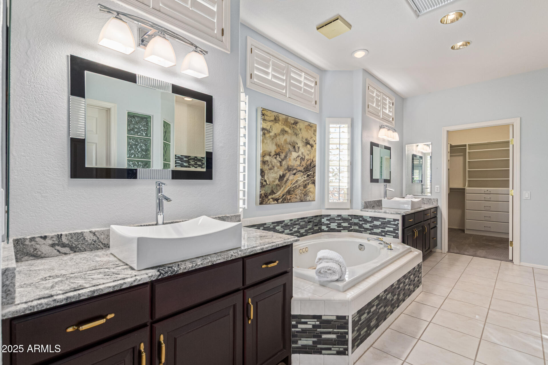 21313 N LIMOUSINE Drive