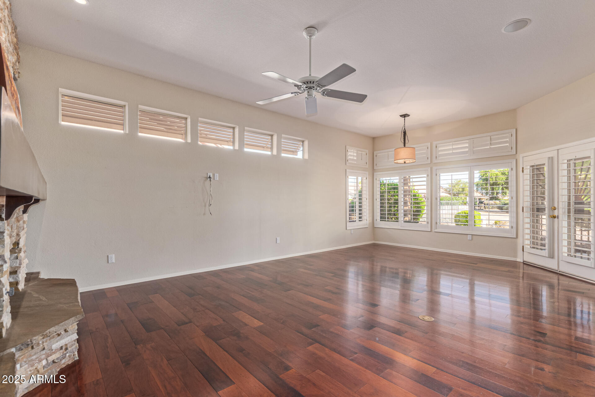 21313 N LIMOUSINE Drive