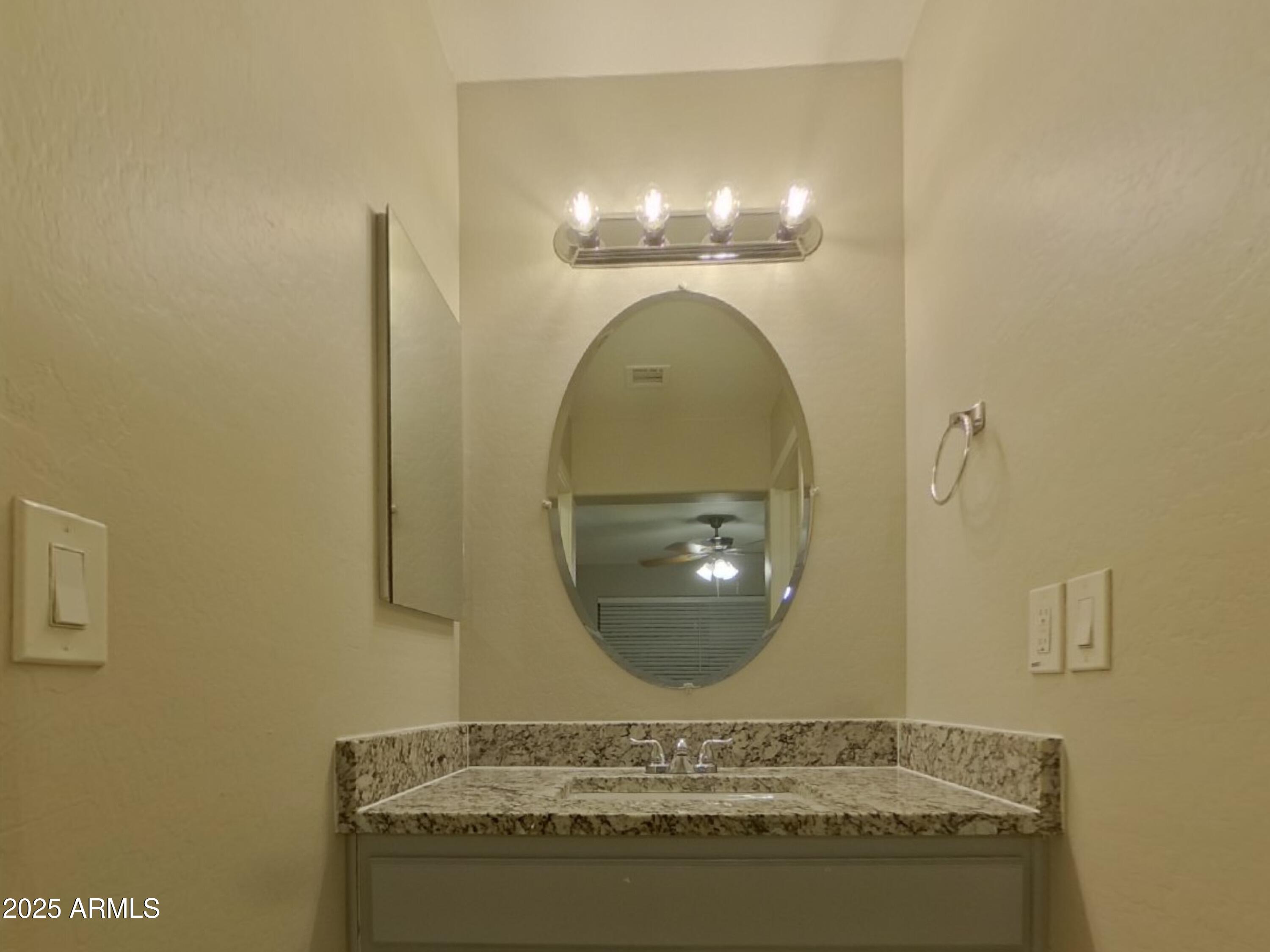 810 S GREENLEAF Lane