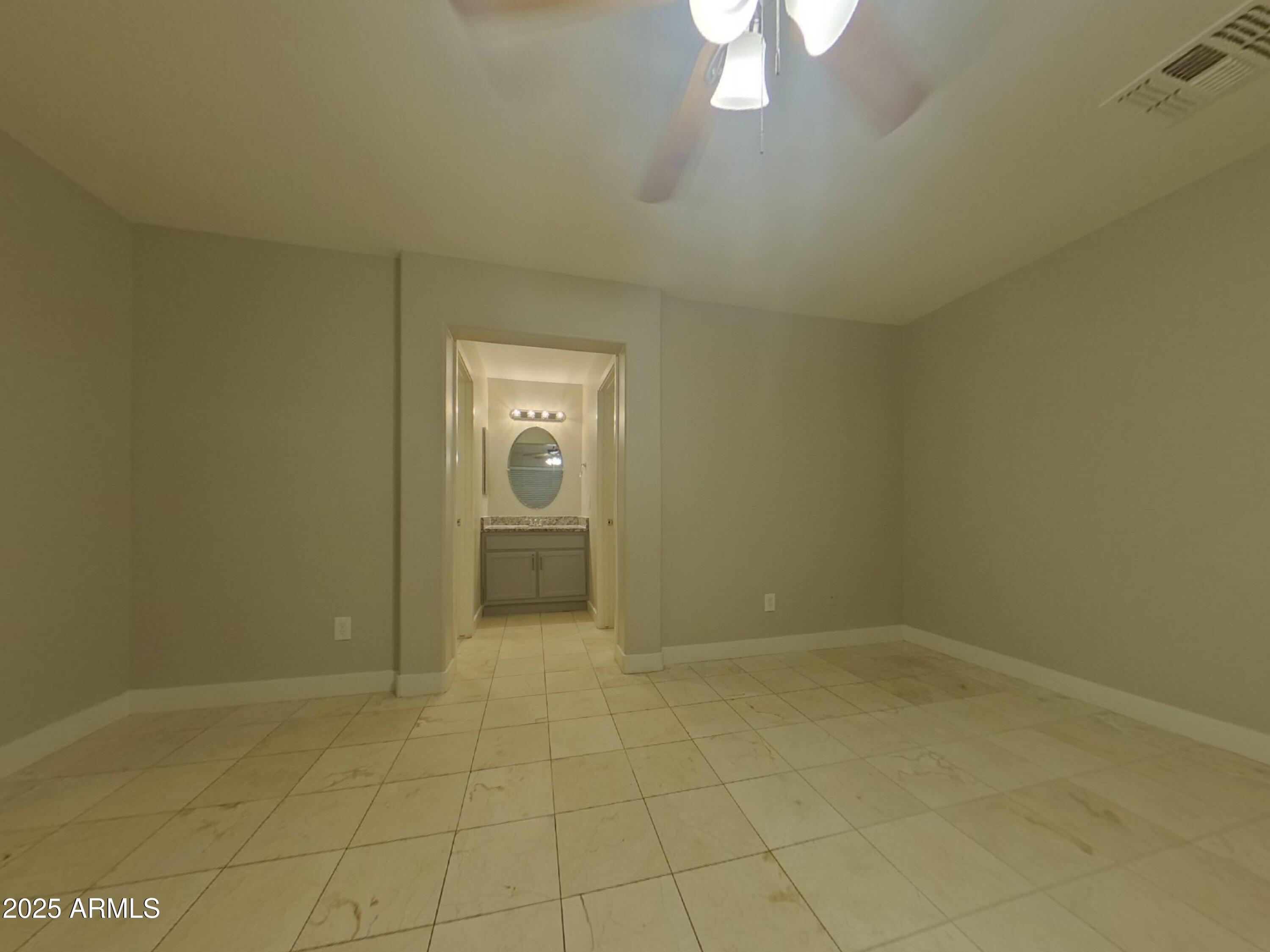 810 S GREENLEAF Lane