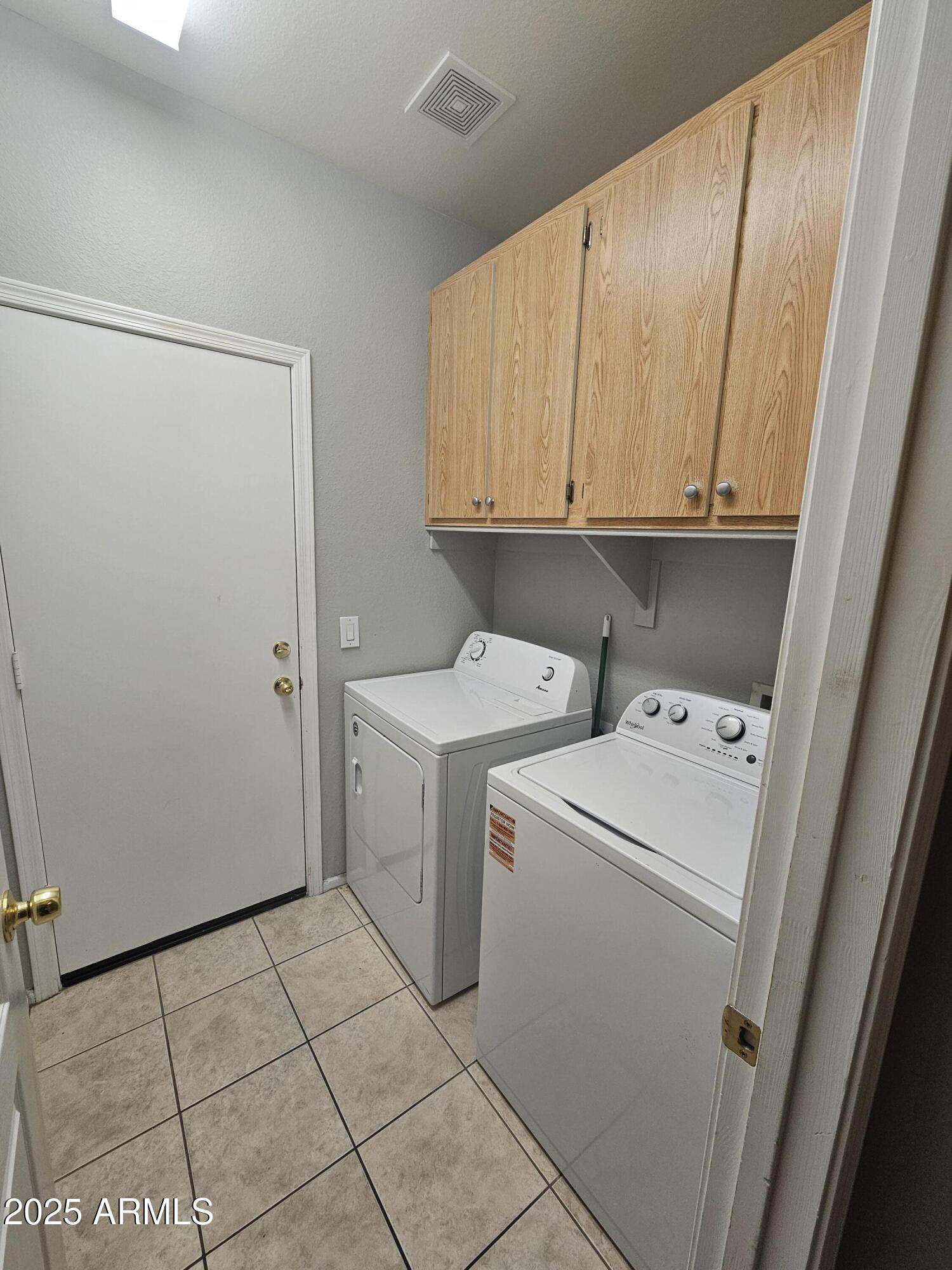 16537 W CENTRAL Street