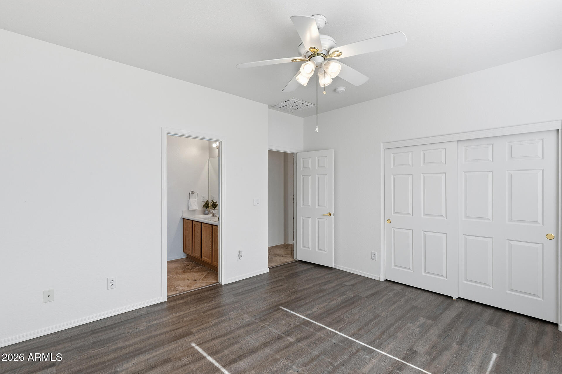 39531 N WHITE TAIL Lane