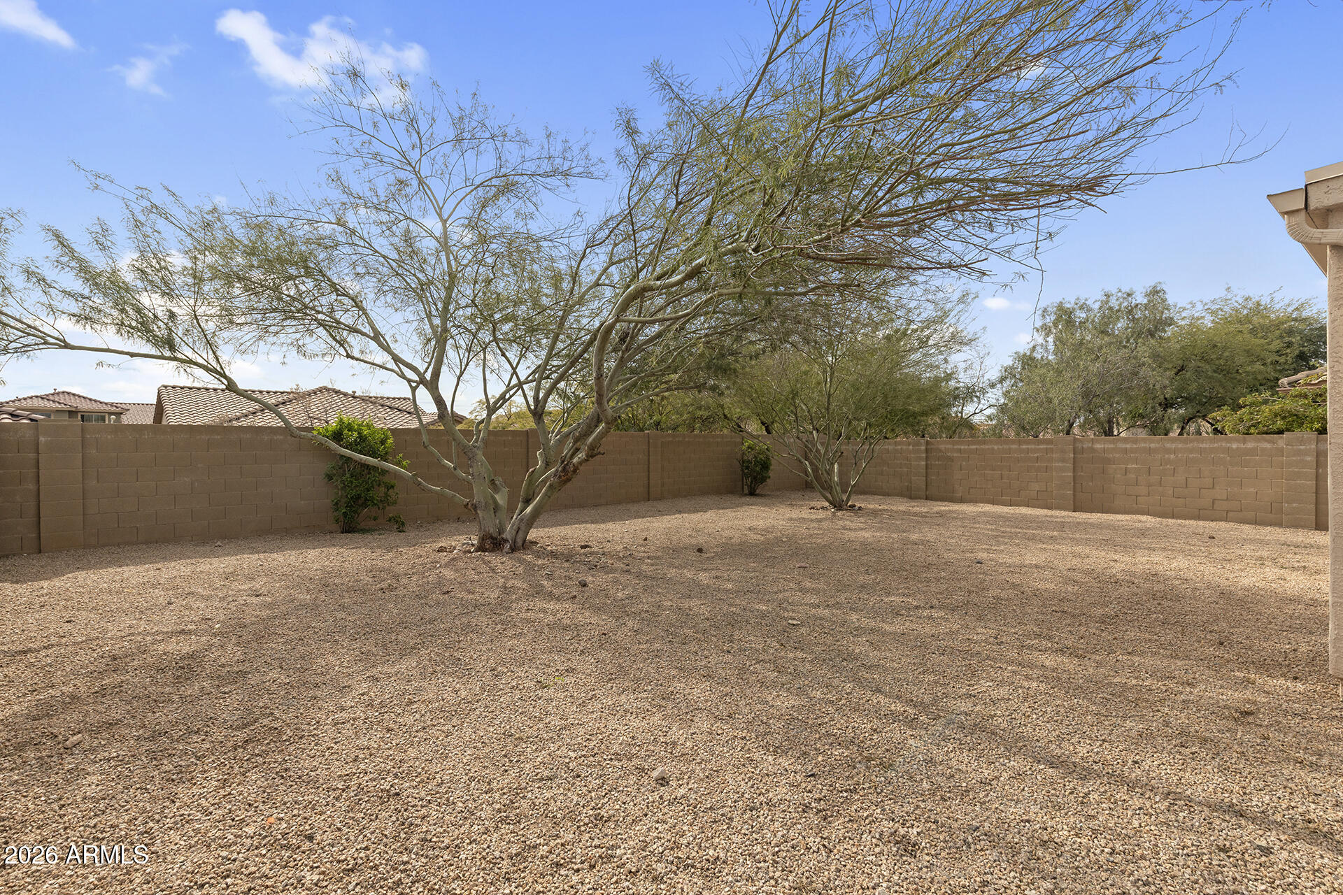 39531 N WHITE TAIL Lane