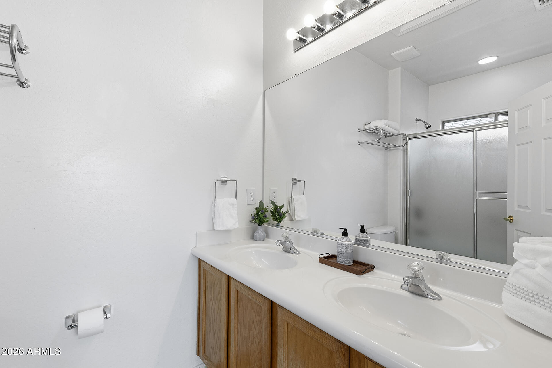 39531 N WHITE TAIL Lane