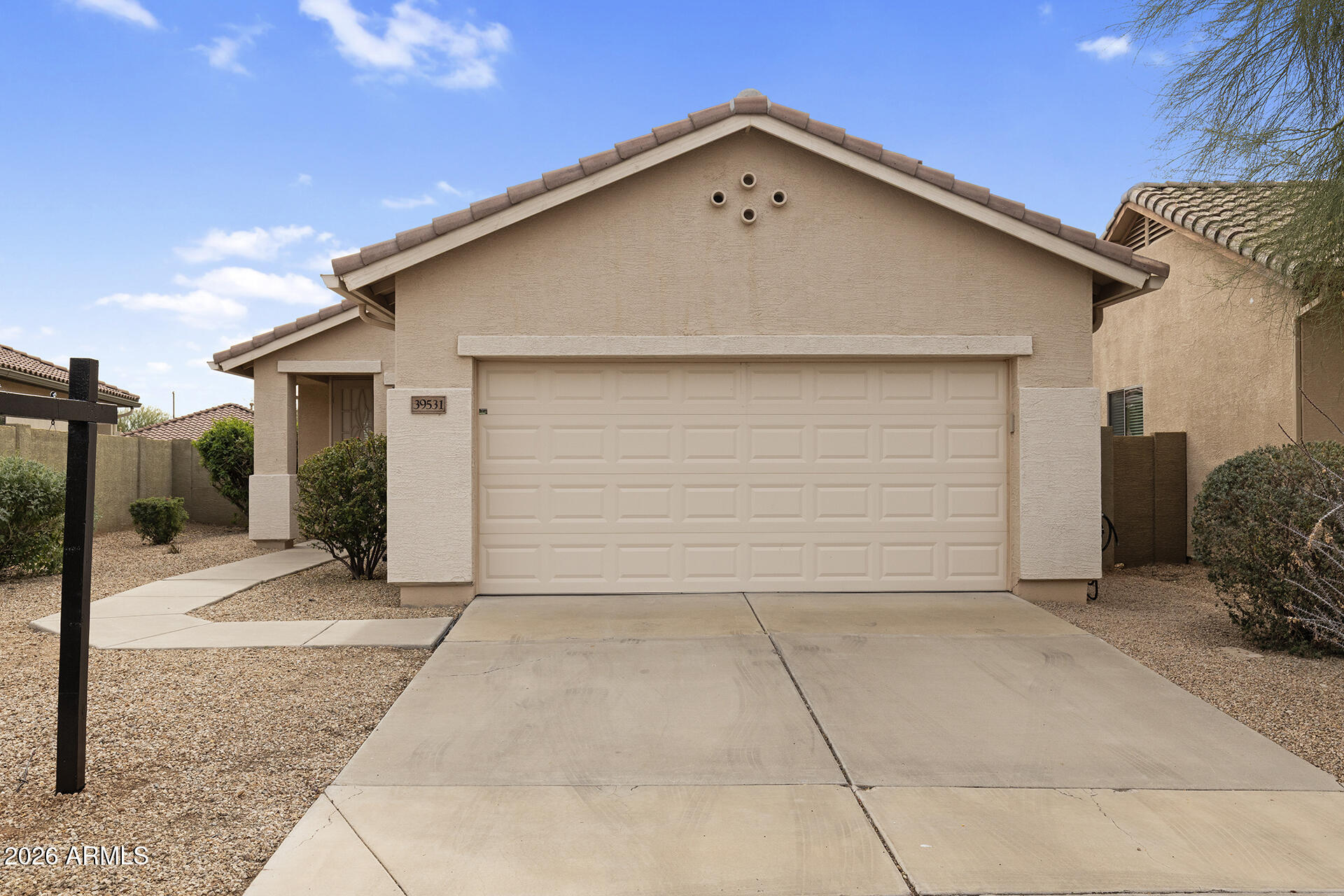 39531 N WHITE TAIL Lane