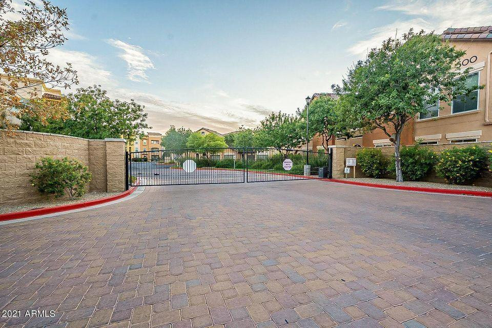 14575 W Mountain View Boulevard 10222