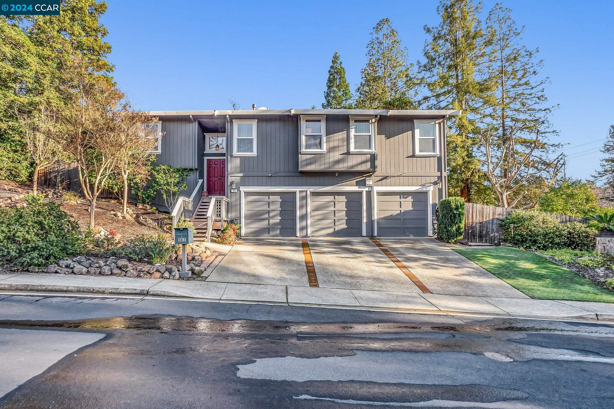185 Donaleen Ct