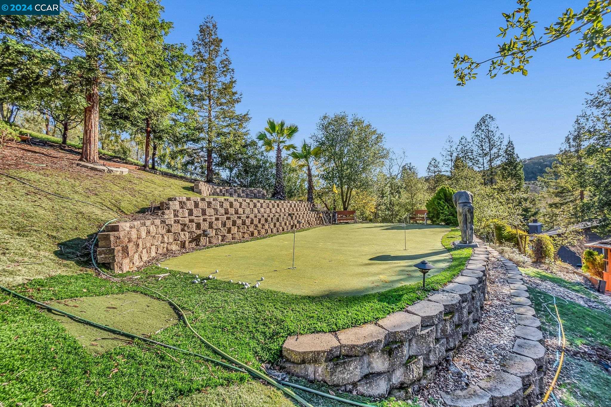 185 Donaleen Ct