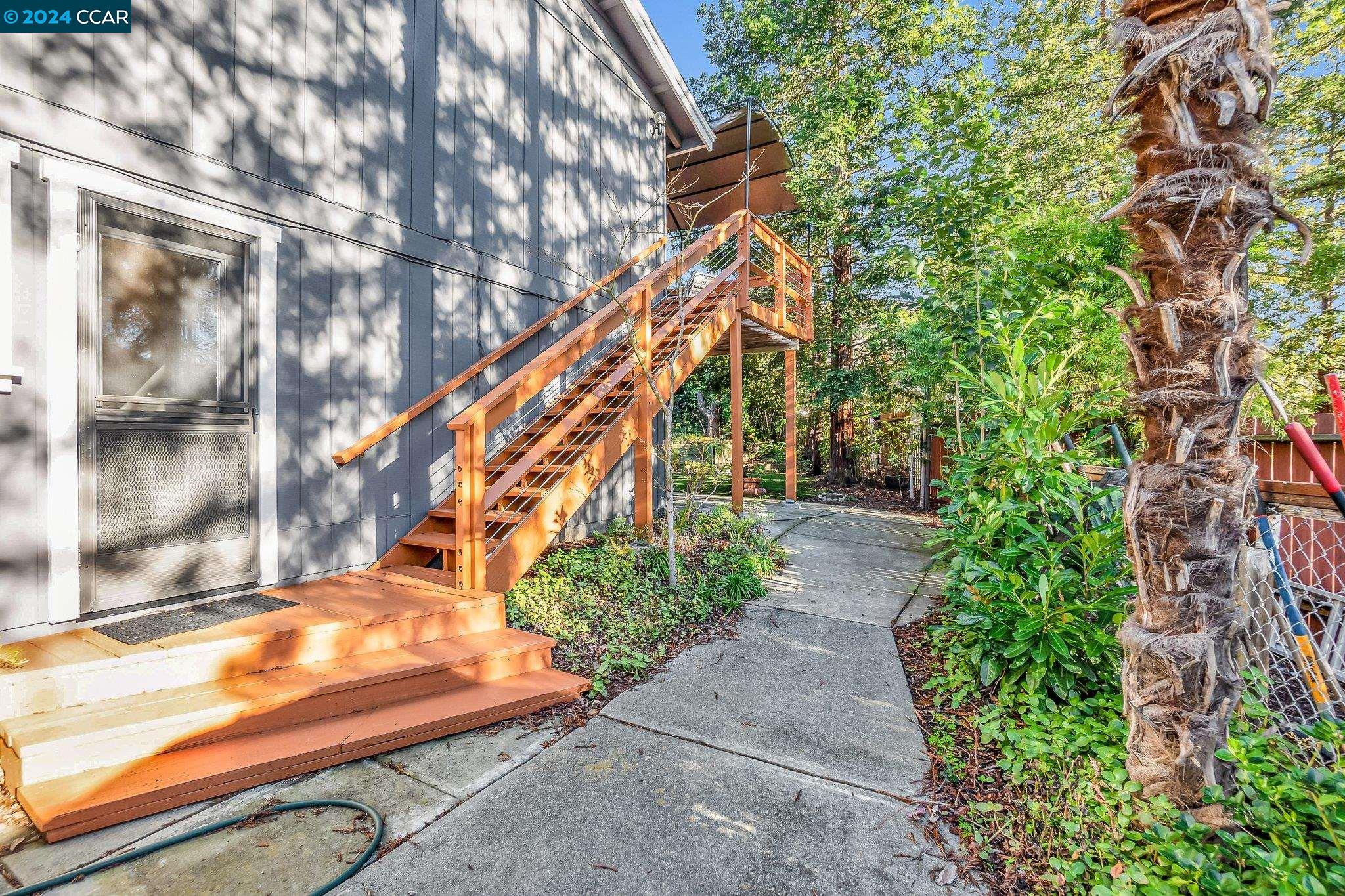 185 Donaleen Ct