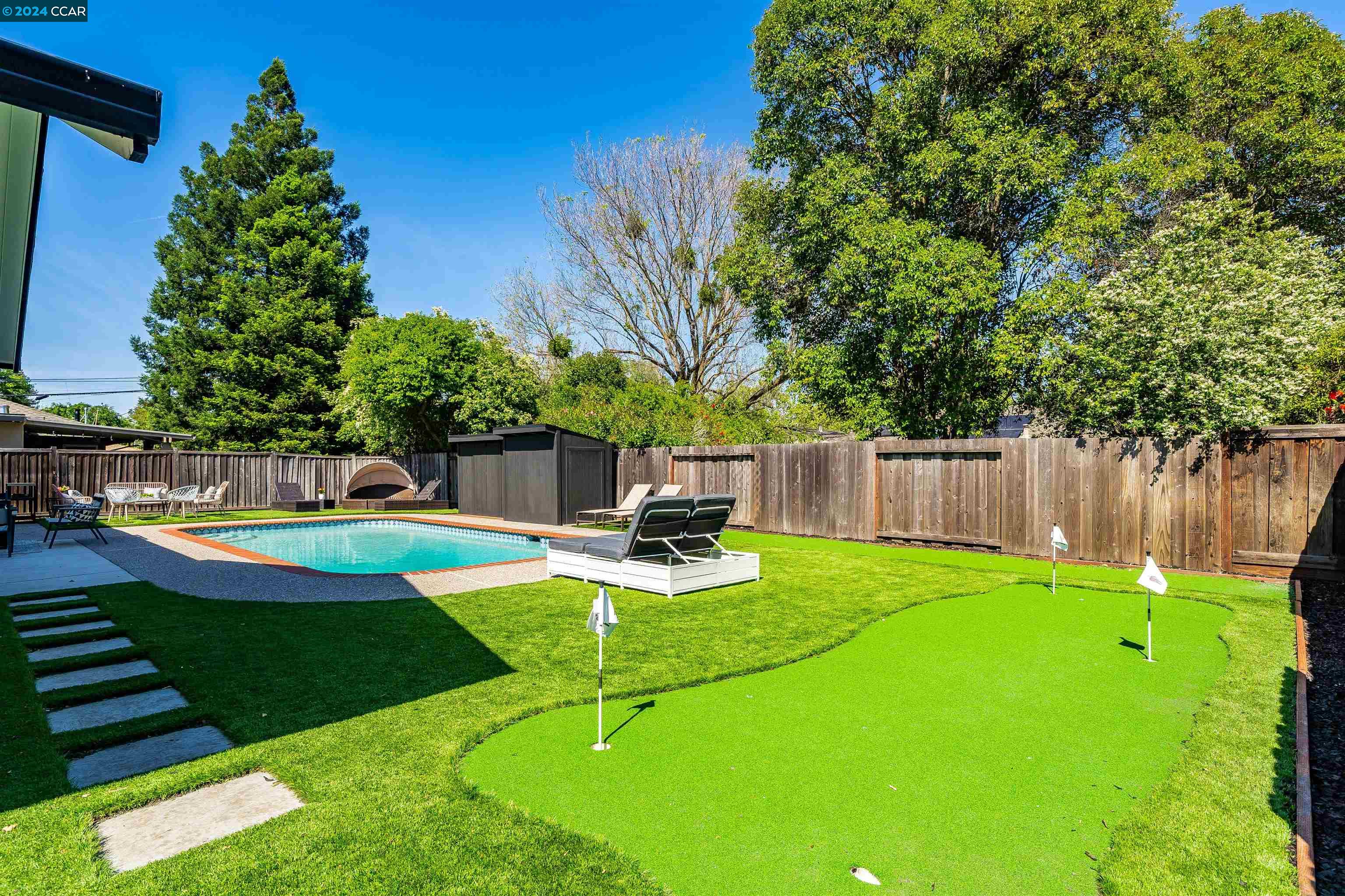 1907 Lucille Ln