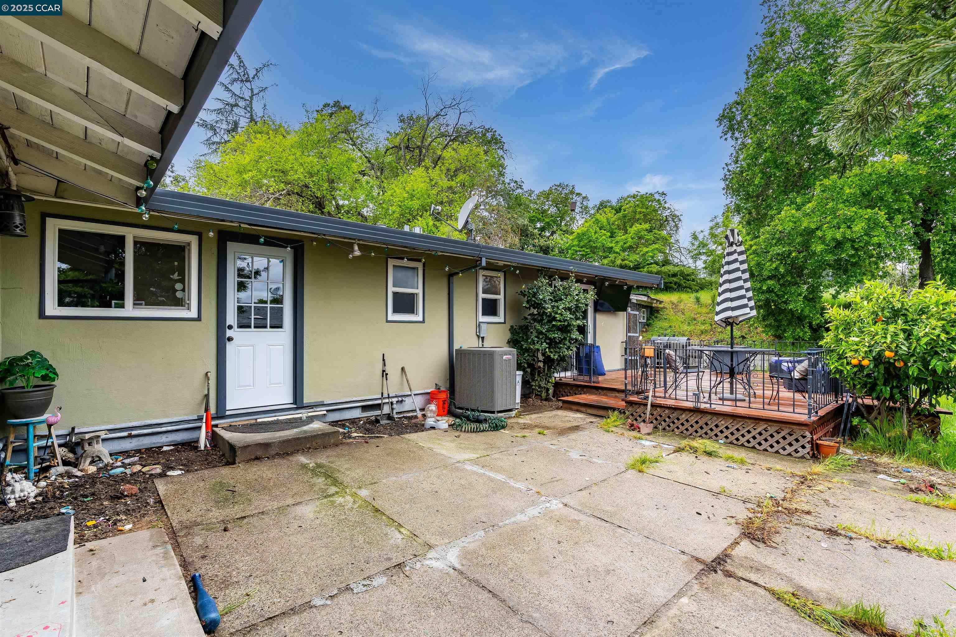 2087 Magnolia Way