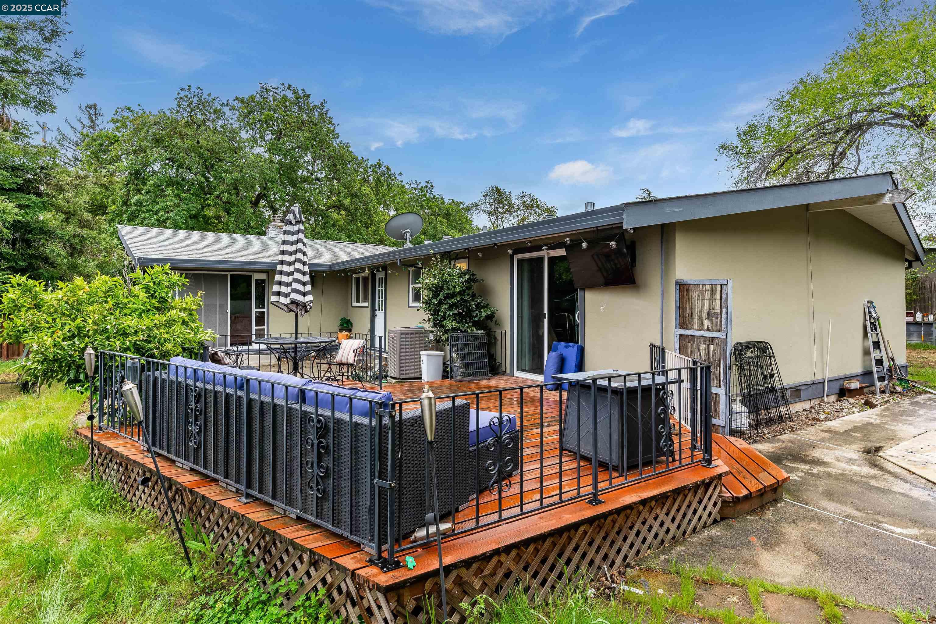 2087 Magnolia Way