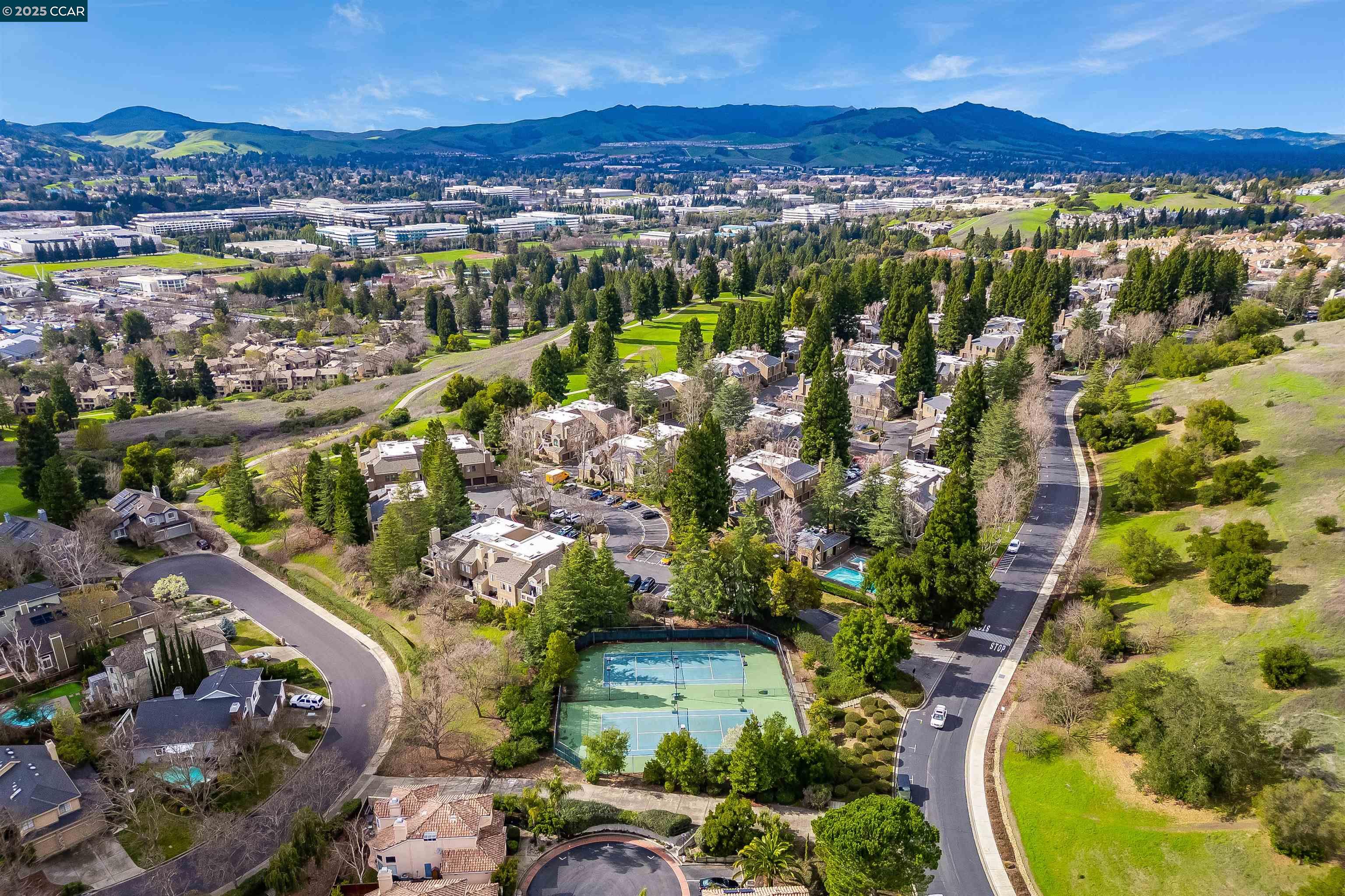 312 S Overlook Dr