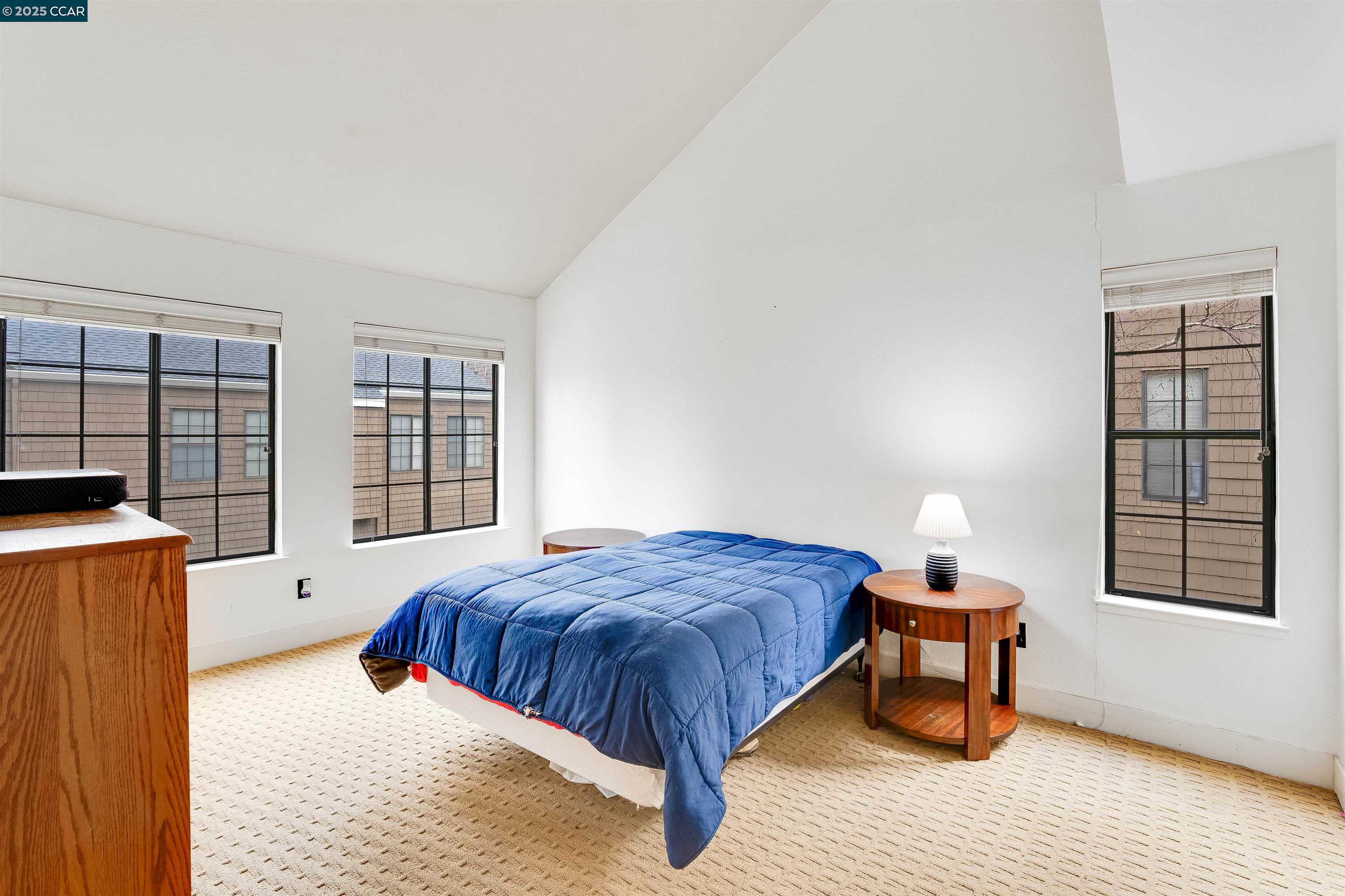 312 S Overlook Dr