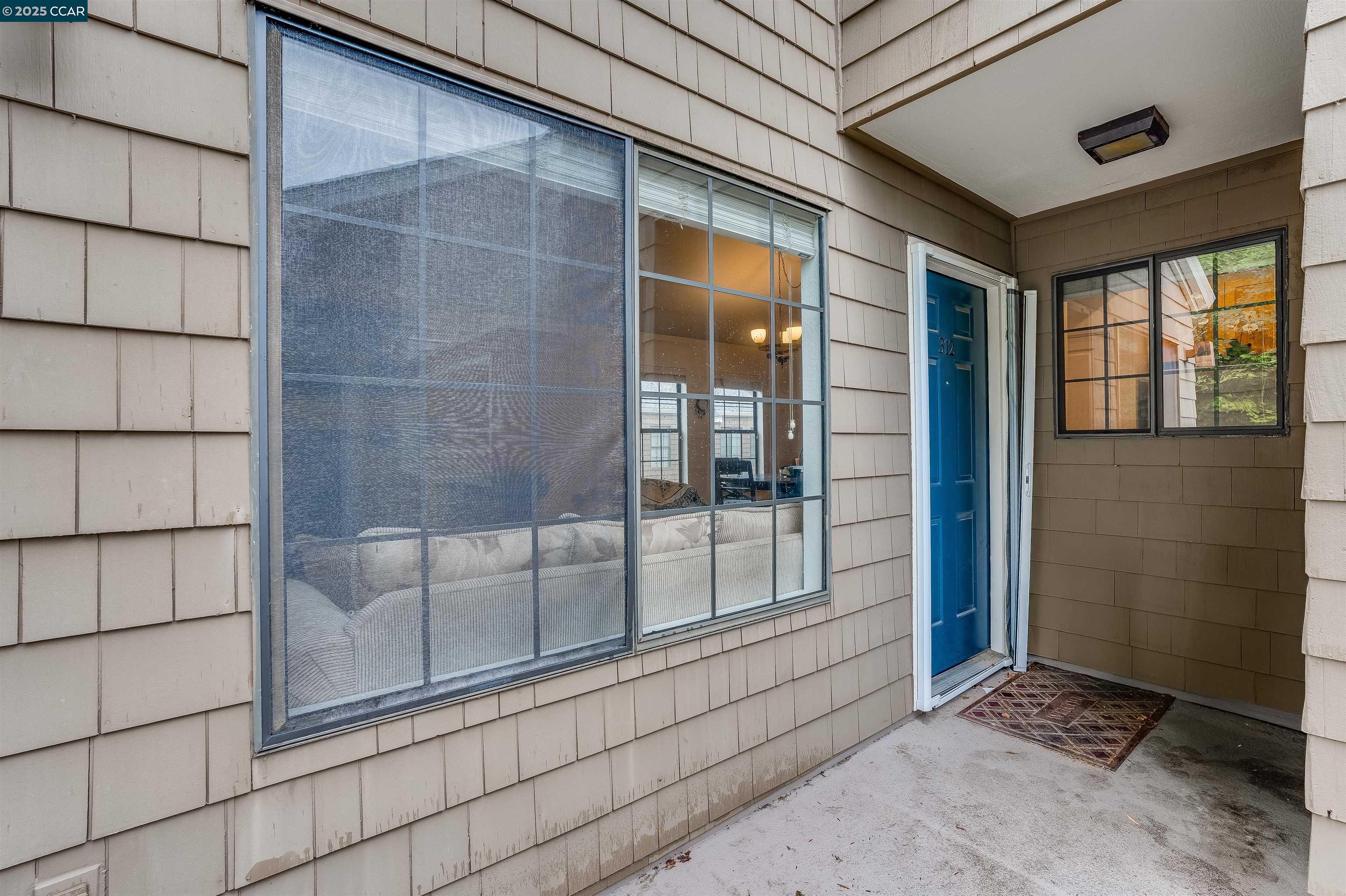 312 S Overlook Dr