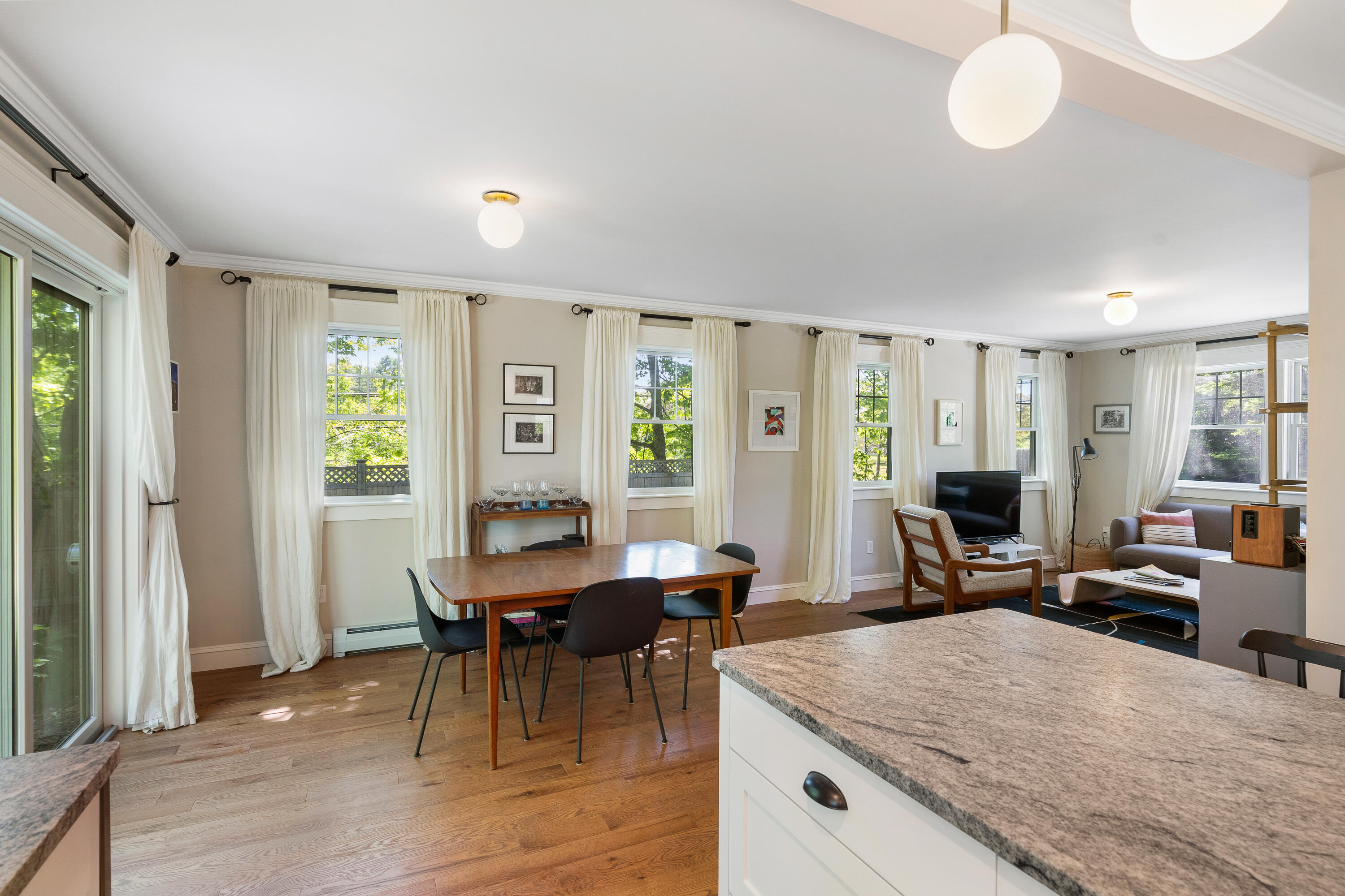 527 Elmwood Road