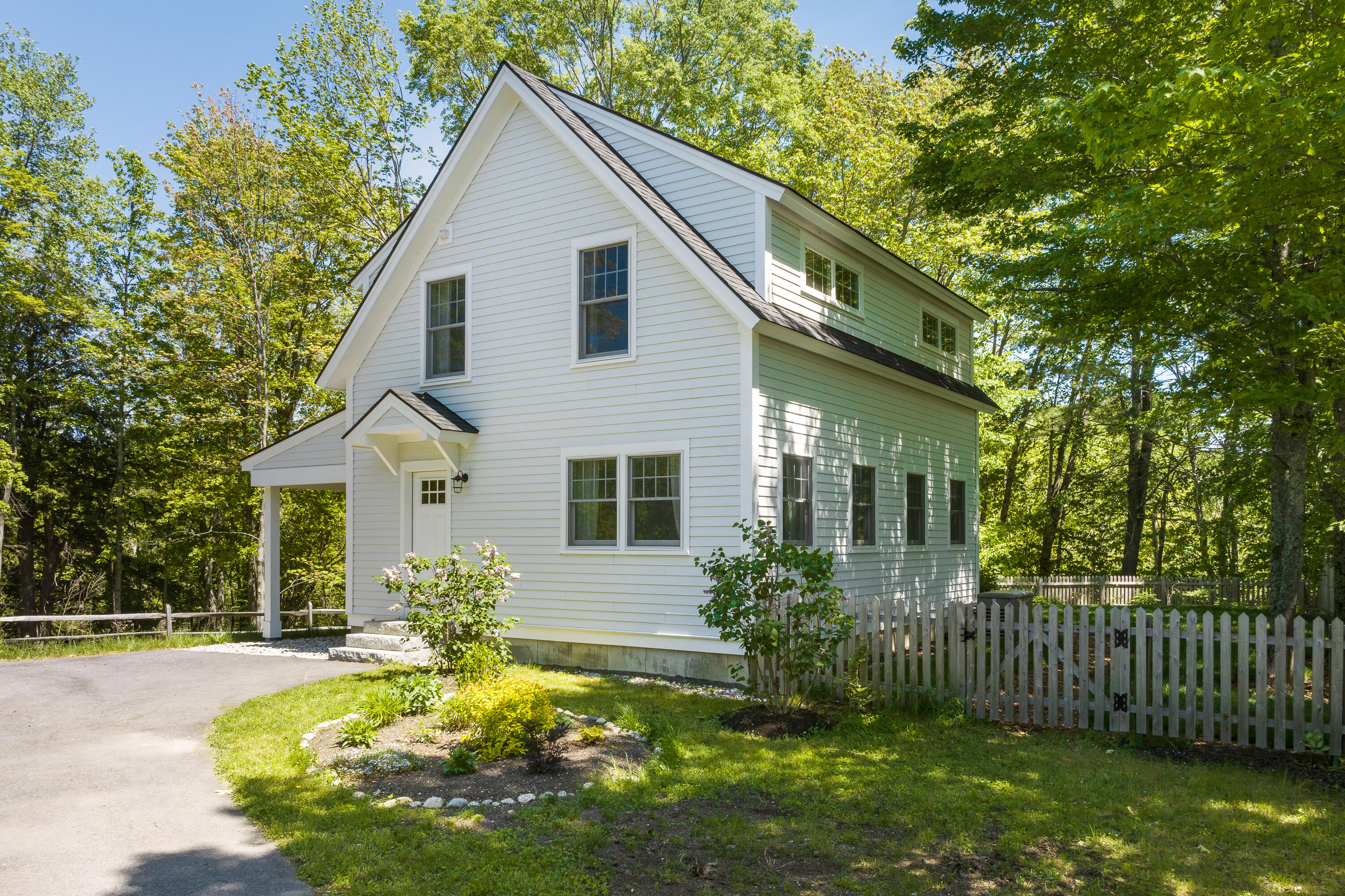 527 Elmwood Road